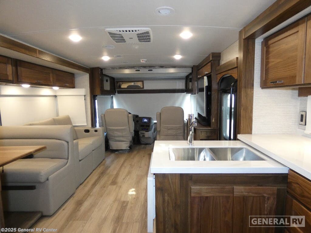 New 2025 Winnebago Forza 34T available in Fort Pierce, Florida