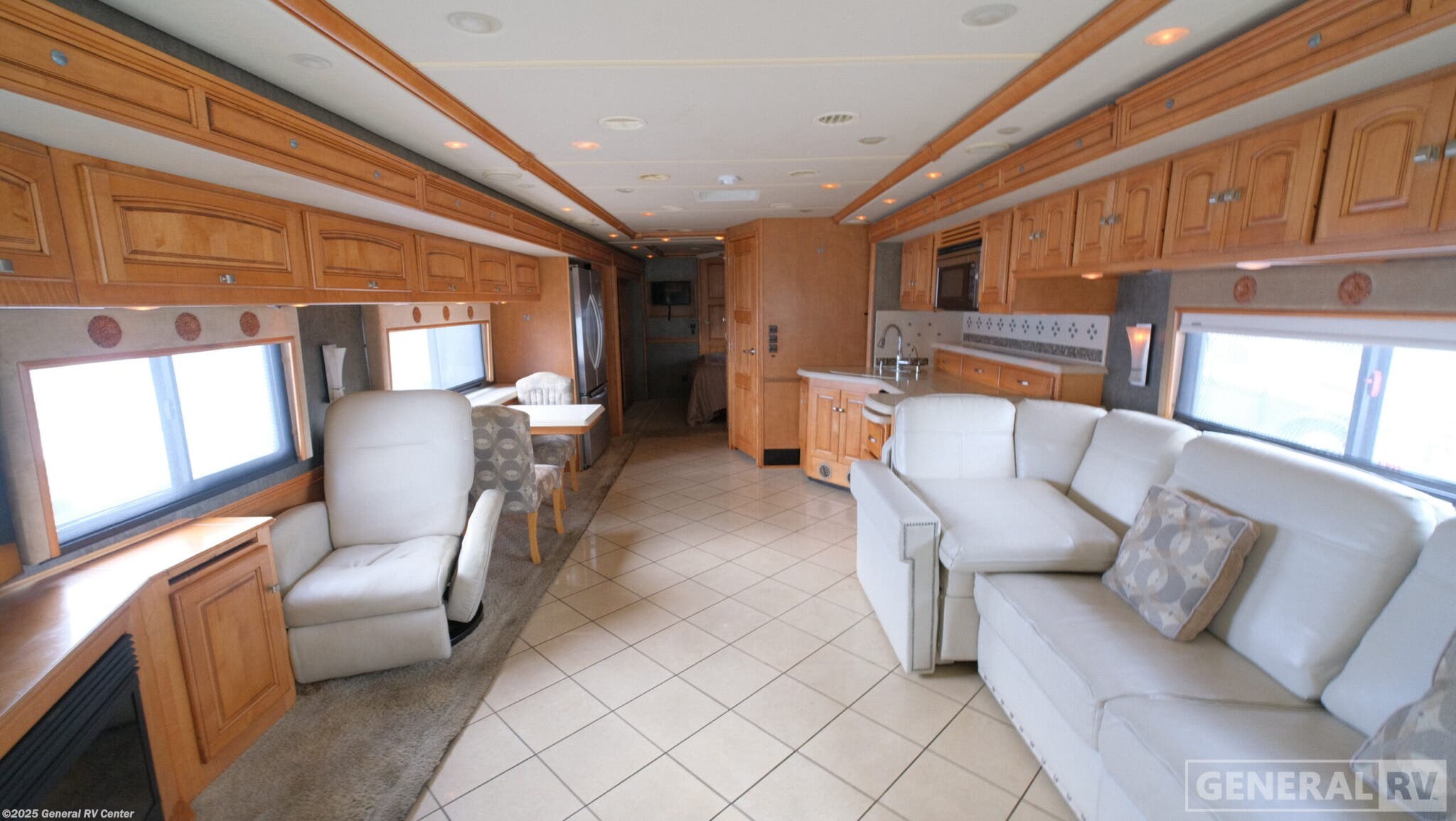 2013 Winnebago Journey 42E - Used Class A For Sale by General RV Center in Fort Pierce, Florida