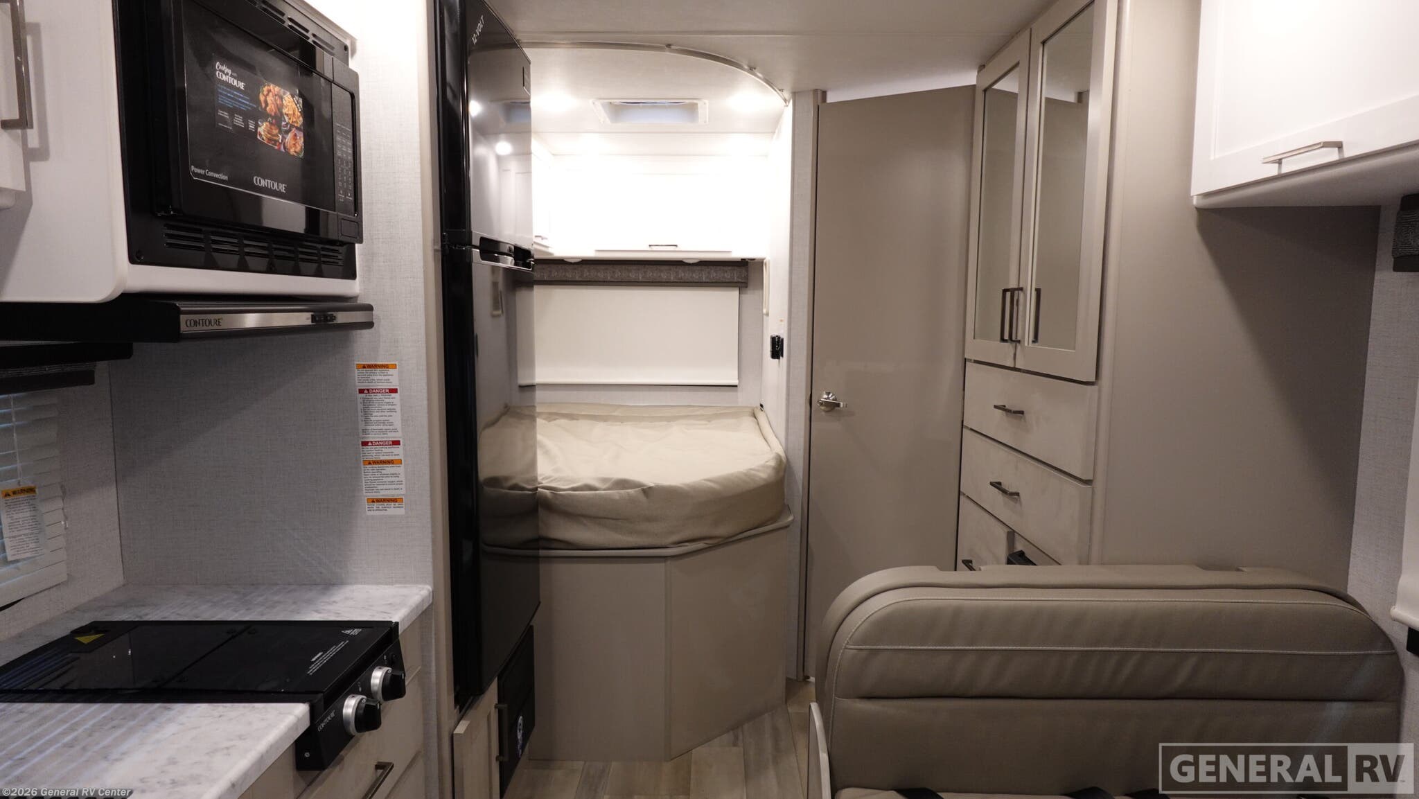 2026 Thor Motor Coach Pasadena SE21 Chevy - New Class C For Sale by General RV Center in Fort Pierce, Florida