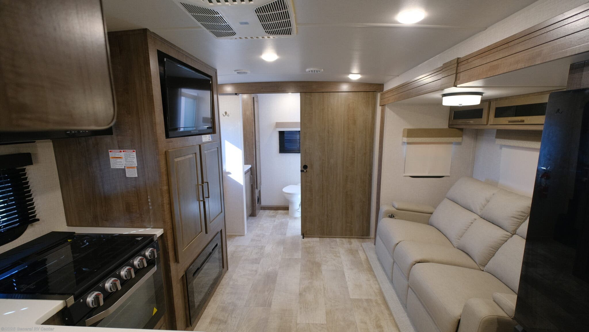 2023 Forest River Flagstaff Micro Lite 25FBLS - Used Travel Trailer For Sale by General RV Center in Fort Pierce, Florida