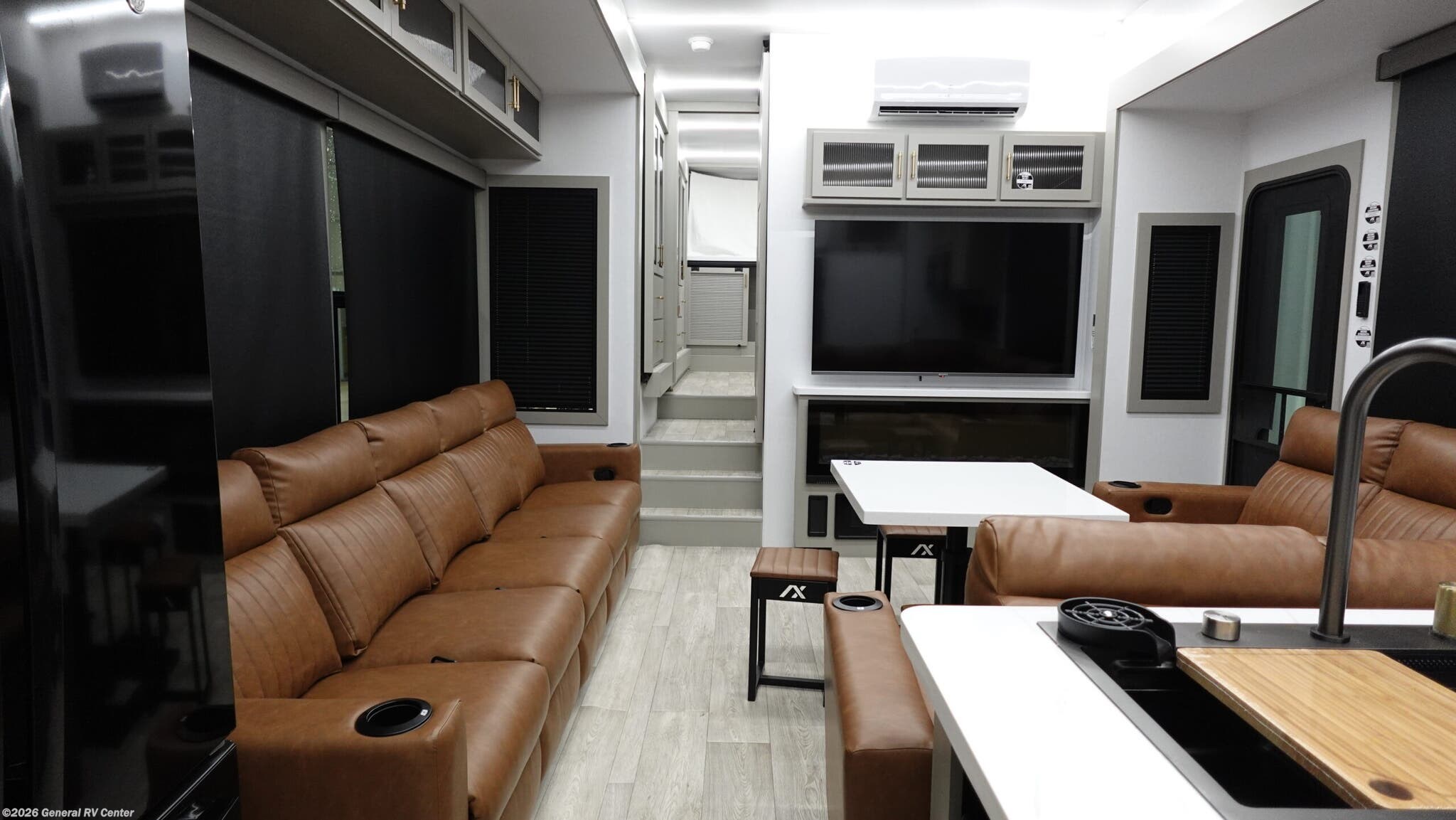 New 2027 Axiom Vendetta V4250 available in Fort Pierce, Florida