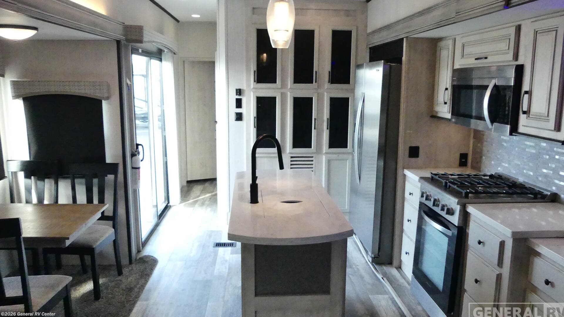 2022 Forest River Sandpiper 401FLX - Used Destination Trailer For Sale by General RV Center in Fort Pierce, Florida