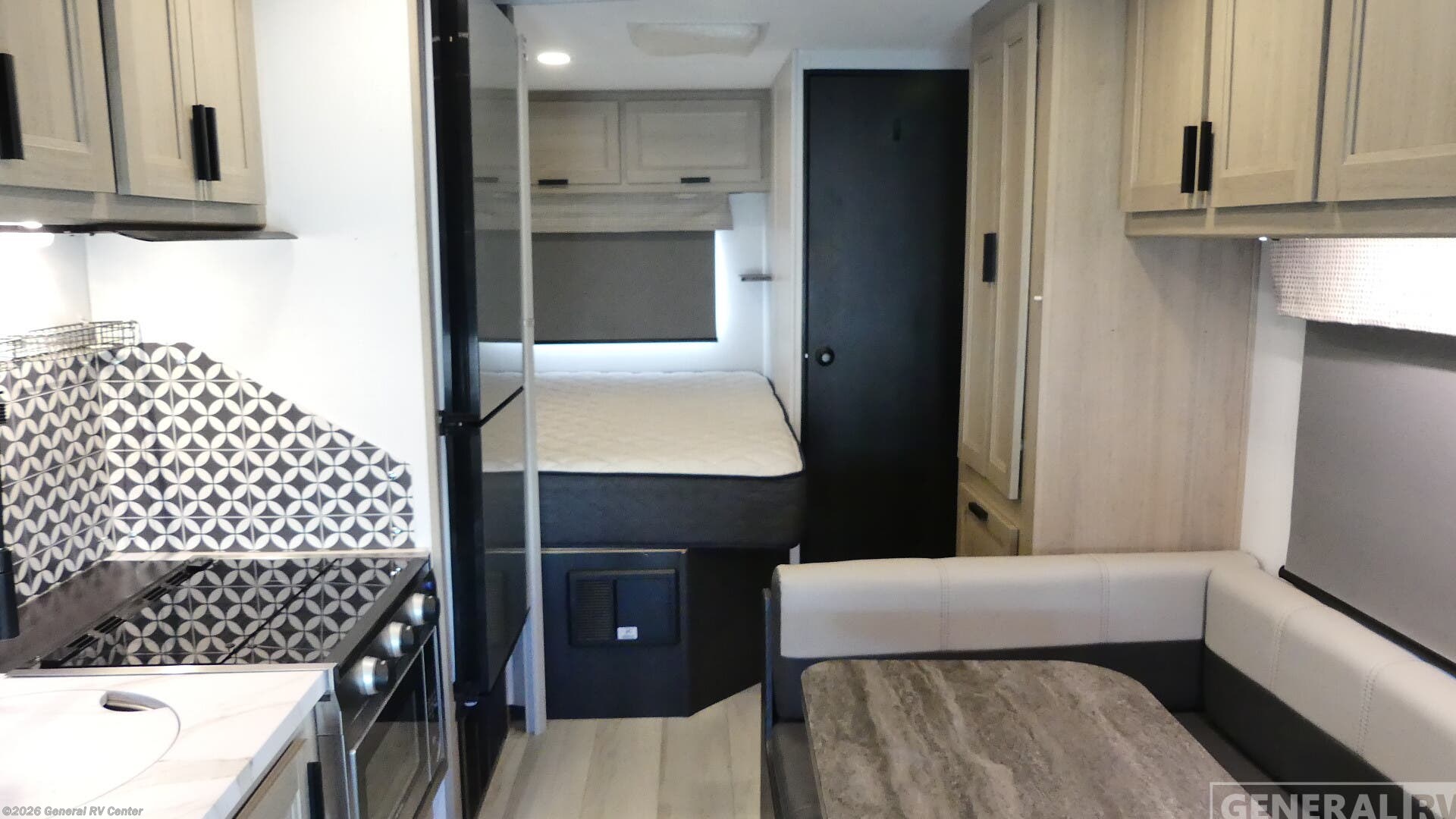 2025 Forest River Sunseeker LE 2350LE Chevy - Used Class C For Sale by General RV Center in Fort Pierce, Florida