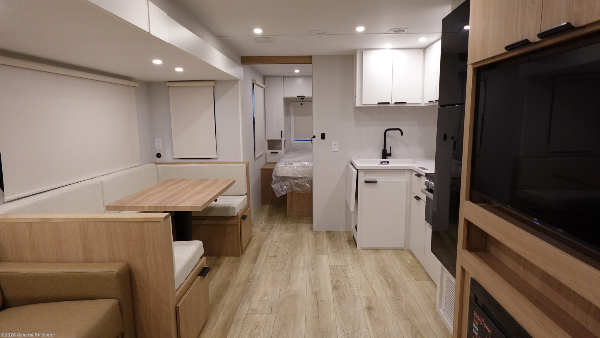 New 2026 Winnebago Thrive 28BHS available in Fort Pierce, Florida