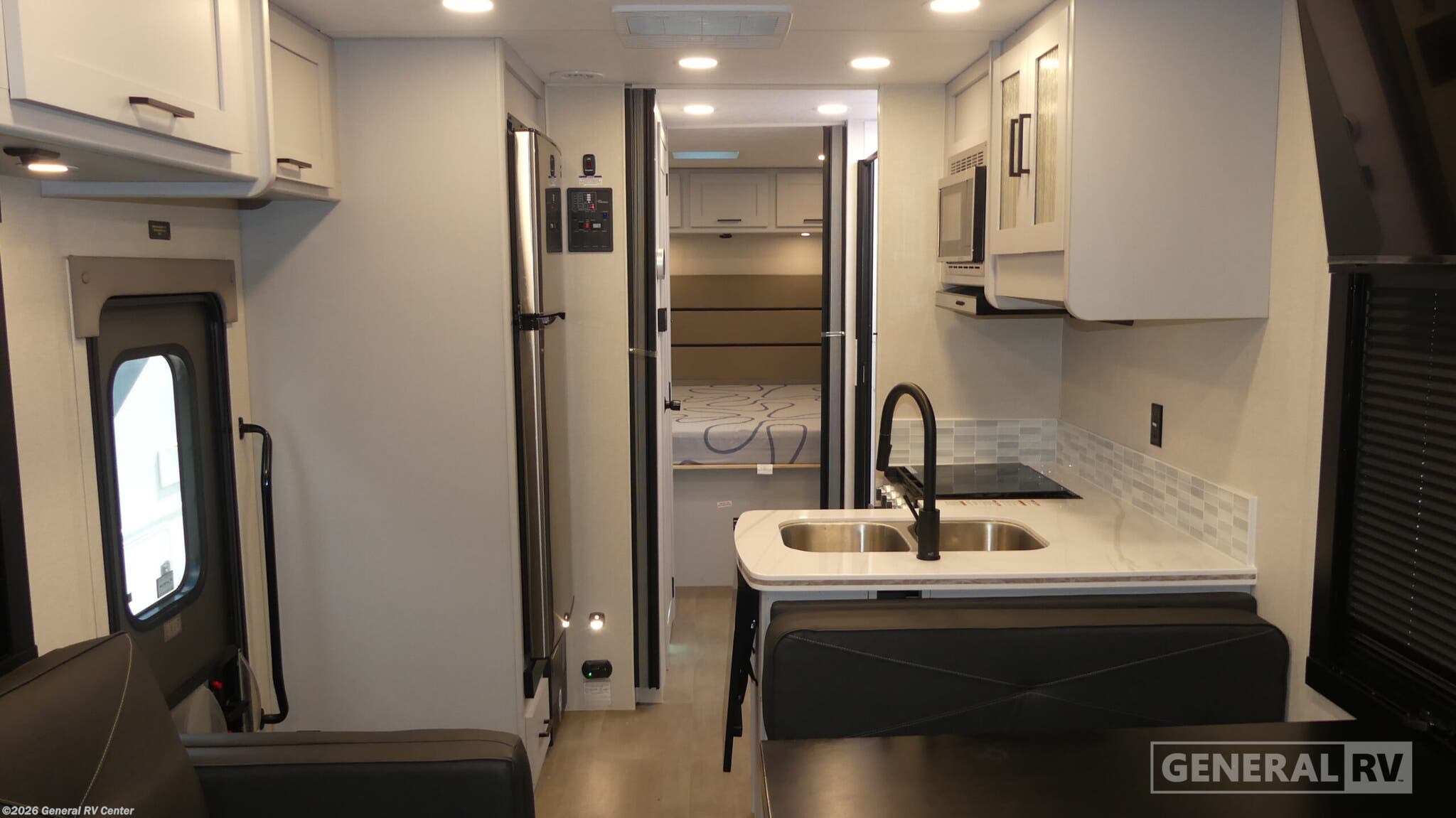 2025 Coachmen Encore SE 27XPS - Used Class A For Sale by General RV Center in Fort Pierce, Florida