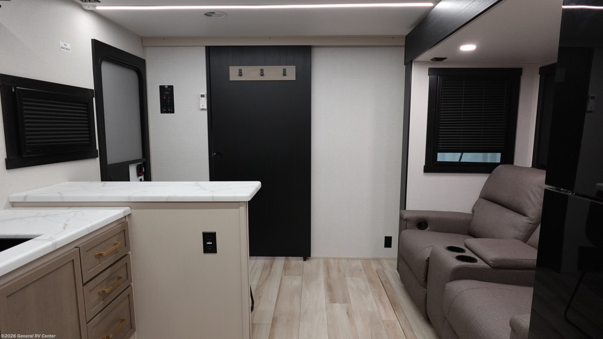 2026 Forest River SALEM-HEM 24RBHL - New Travel Trailer For Sale by General RV Center in Fort Pierce, Florida