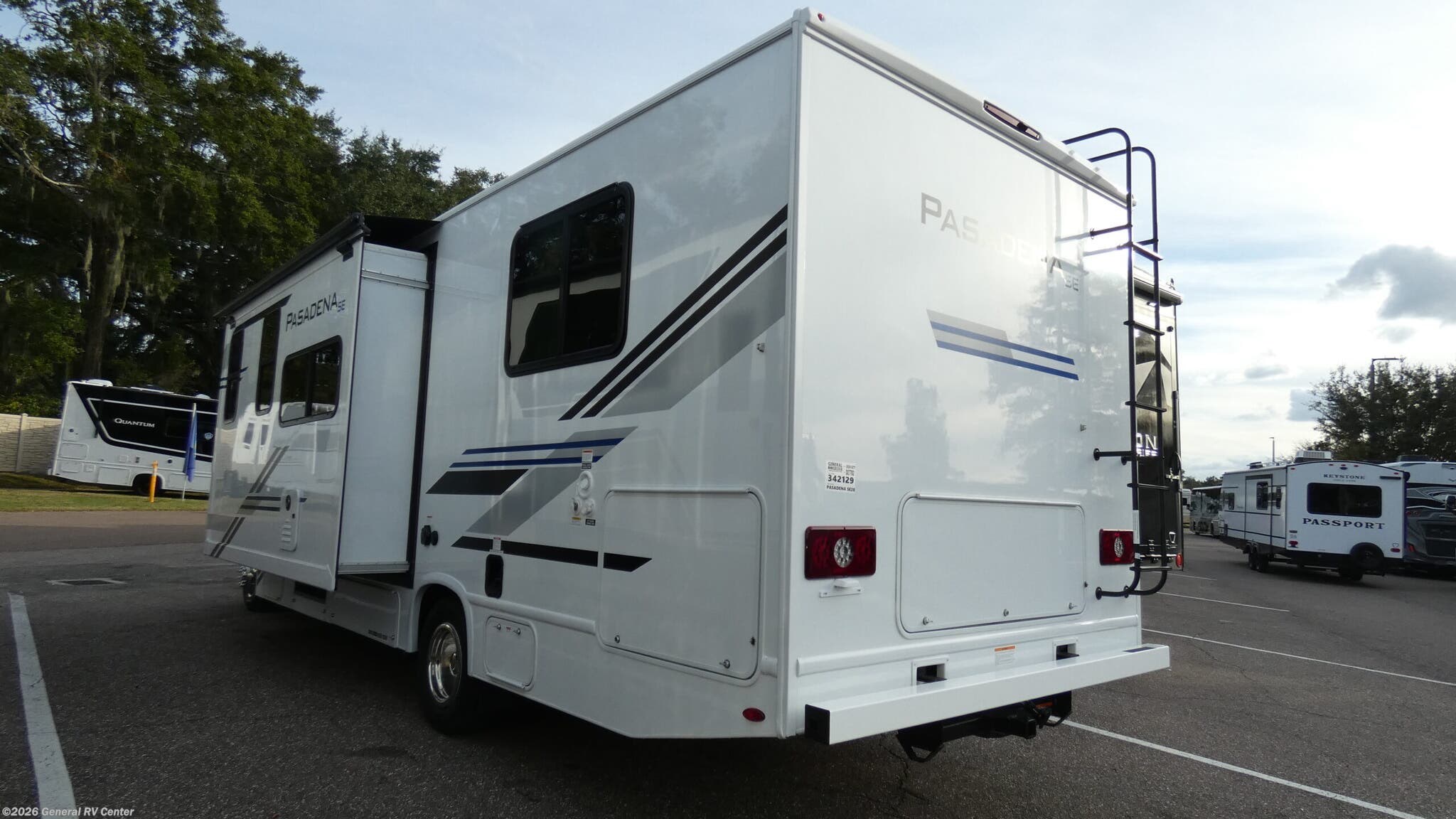 2026 Pasadena SE SE28 by Thor Motor Coach from General RV Center in Fort Pierce, Florida