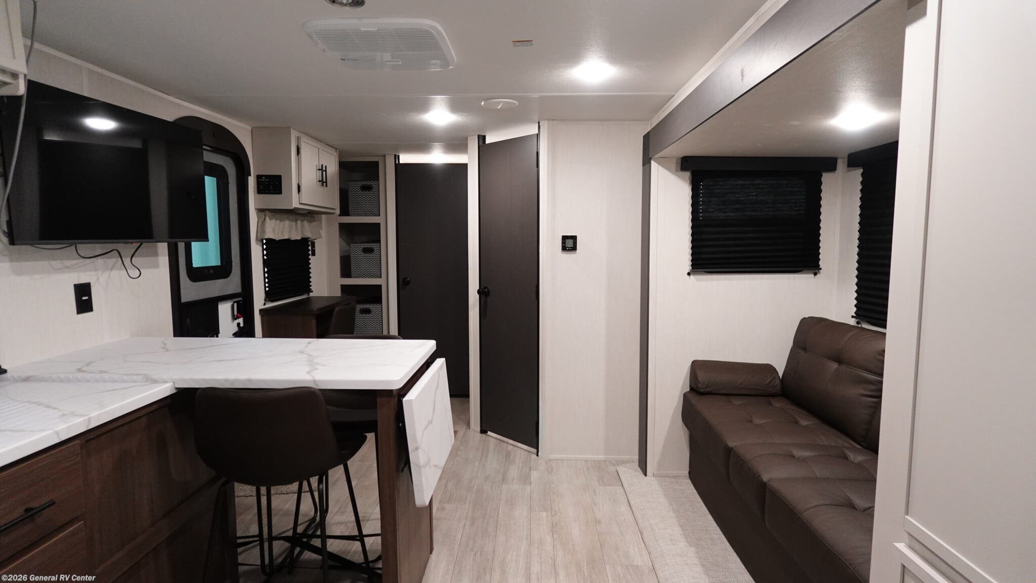 2026 Prime Time Avenger 25MKO - New Travel Trailer For Sale by General RV Center in Fort Pierce, Florida