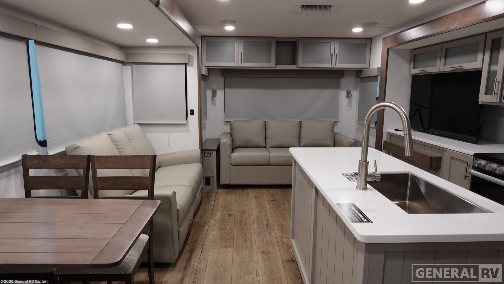 2026 Alliance RV Avenue 332RL - New Travel Trailer For Sale by General RV Center in Fort Pierce, Florida