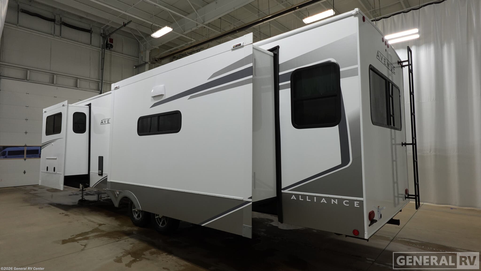2026 Avenue 332RL by Alliance RV from General RV Center in Fort Pierce, Florida