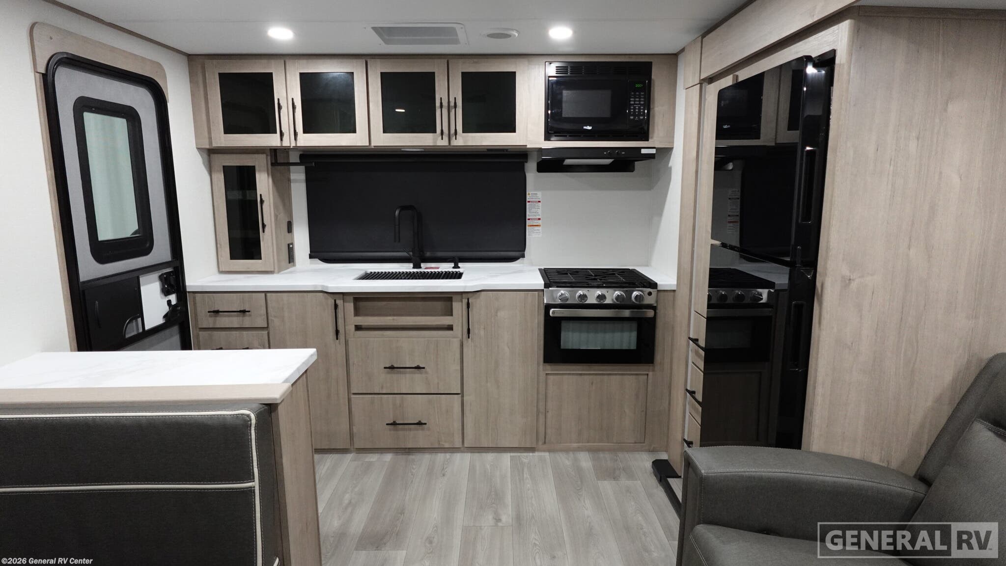 2026 Grand Design Imagine 23LDE - New Travel Trailer For Sale by General RV Center in Fort Pierce, Florida