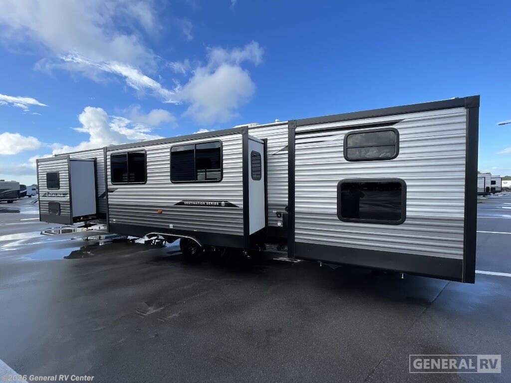 New 2025 Coachmen Catalina 40BHTS available in Fort Pierce, Florida