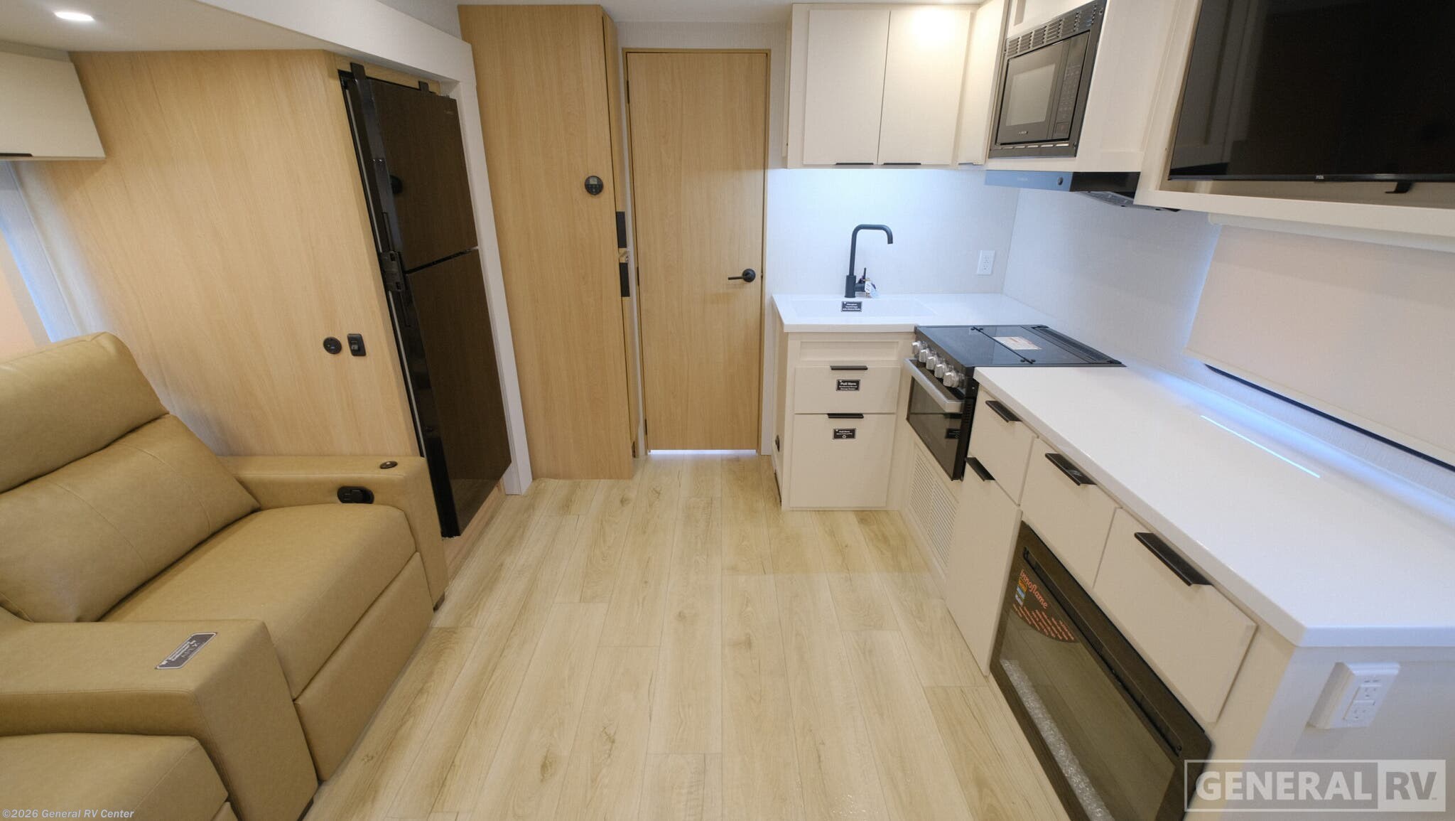 New 2026 Winnebago Thrive 25RLS available in Fort Pierce, Florida