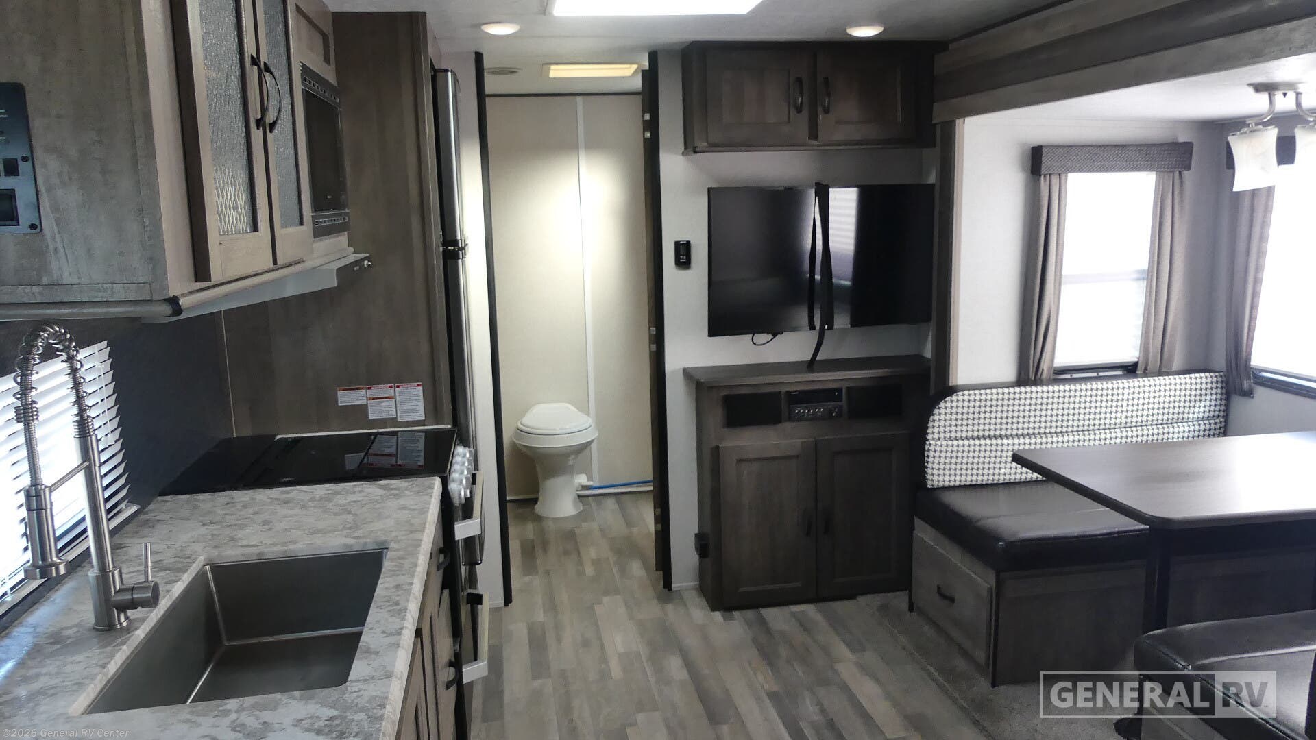 2019 Forest River Vibe 22RB - Used Travel Trailer For Sale by General RV Center in Fort Pierce, Florida