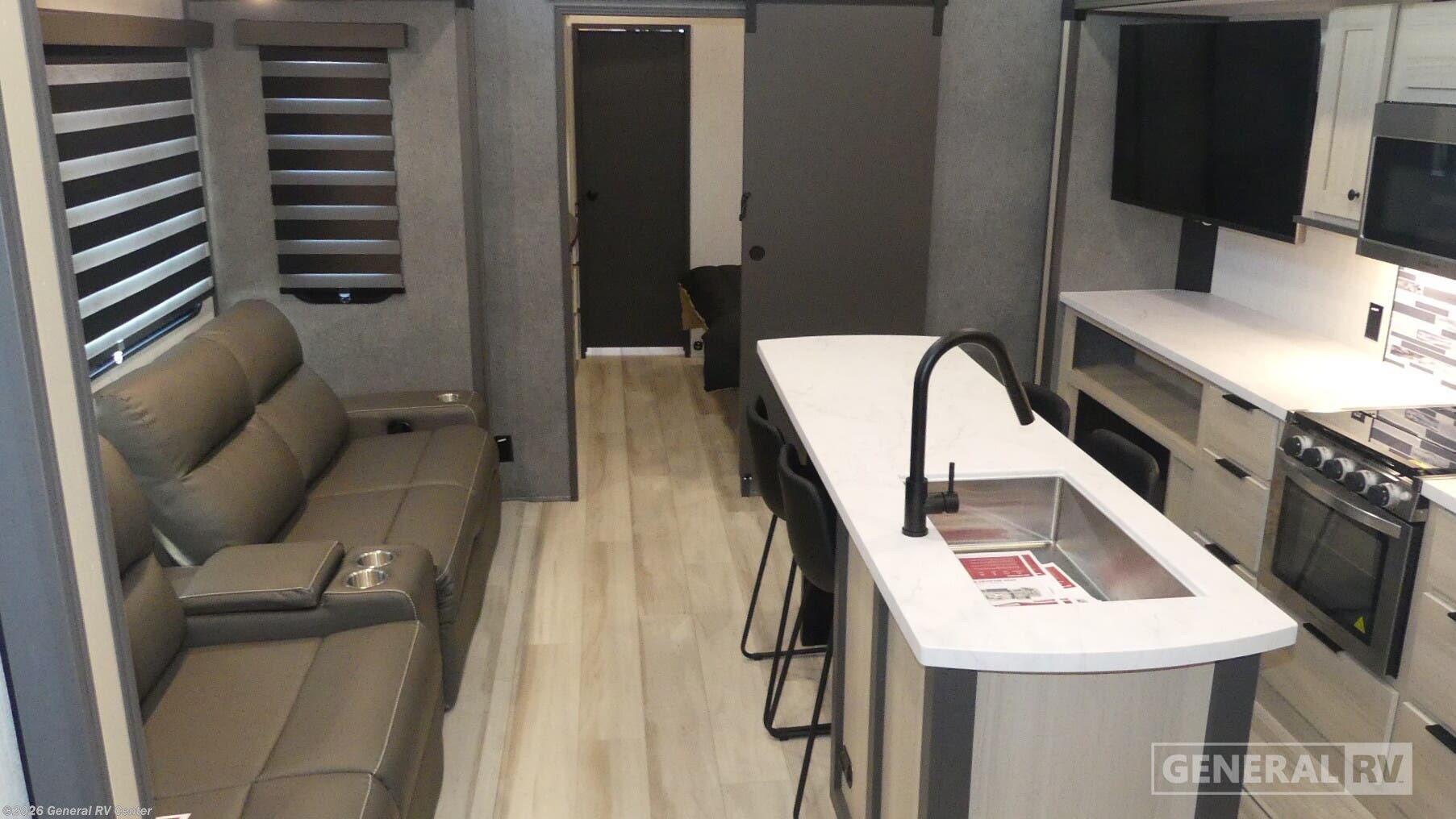 2026 Forest River Wildcat 36FUN - New Fifth Wheel For Sale by General RV Center in Fort Pierce, Florida