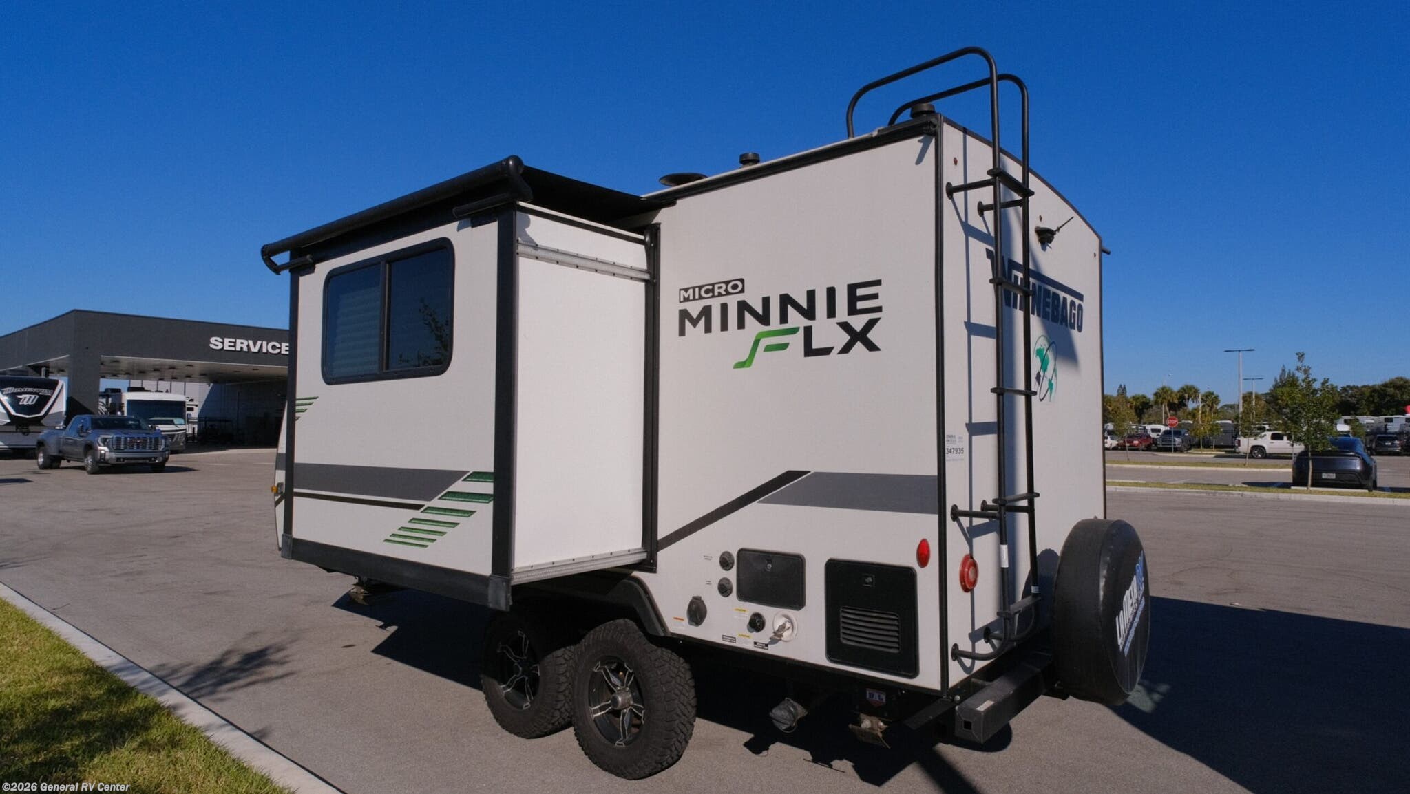 2022 Micro Minnie FLX 2108DS by Winnebago from General RV Center in Fort Pierce, Florida