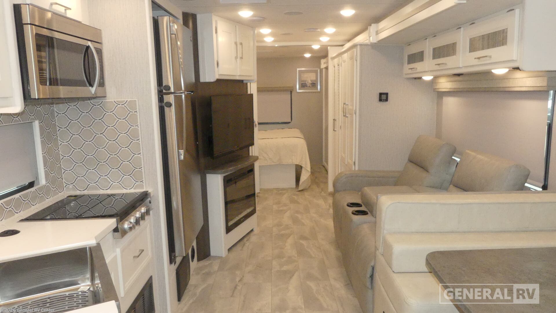 2022 Coachmen Encore 325SS - Used Class A For Sale by General RV Center in Fort Pierce, Florida