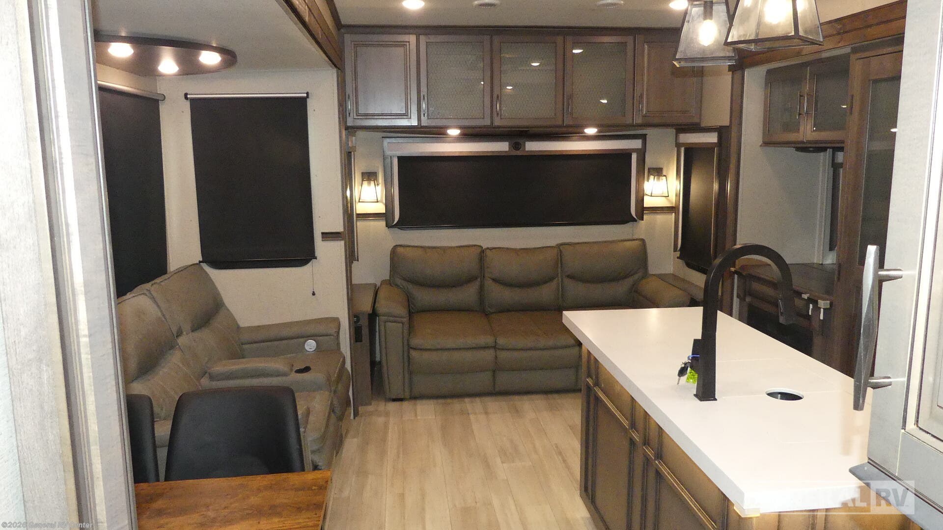 2021 Grand Design Solitude 378MBS - Used Fifth Wheel For Sale by General RV Center in Fort Pierce, Florida