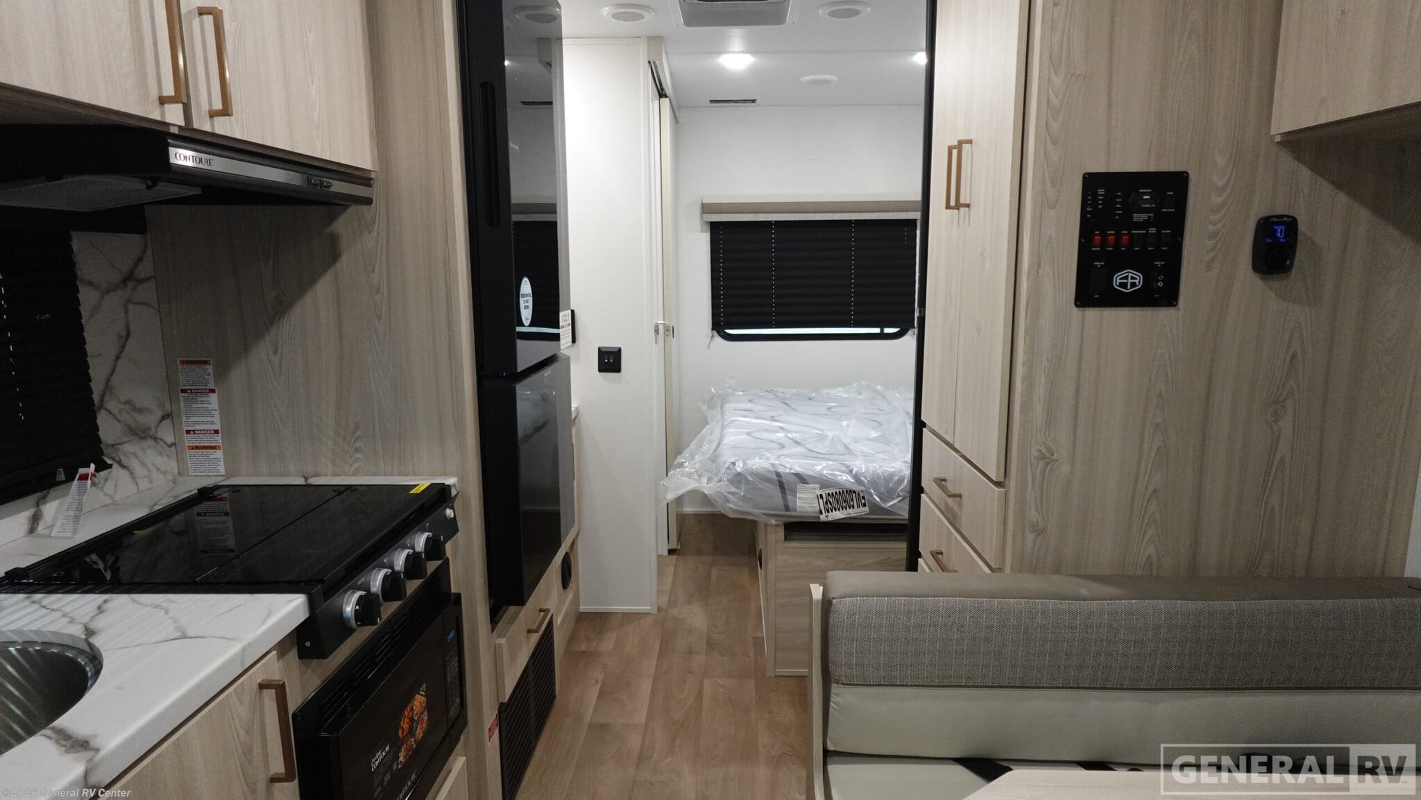 2026 East to West Entrada 220S - New Class C For Sale by General RV Center in Fort Pierce, Florida
