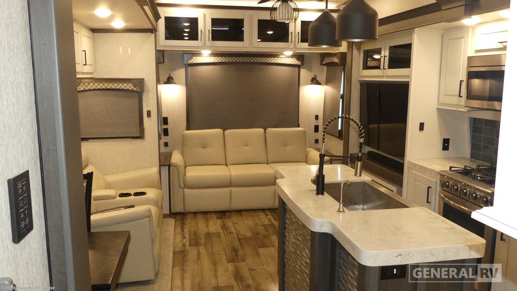 2023 CrossRoads Redwood 3401RL - Used Fifth Wheel For Sale by General RV Center in Fort Pierce, Florida