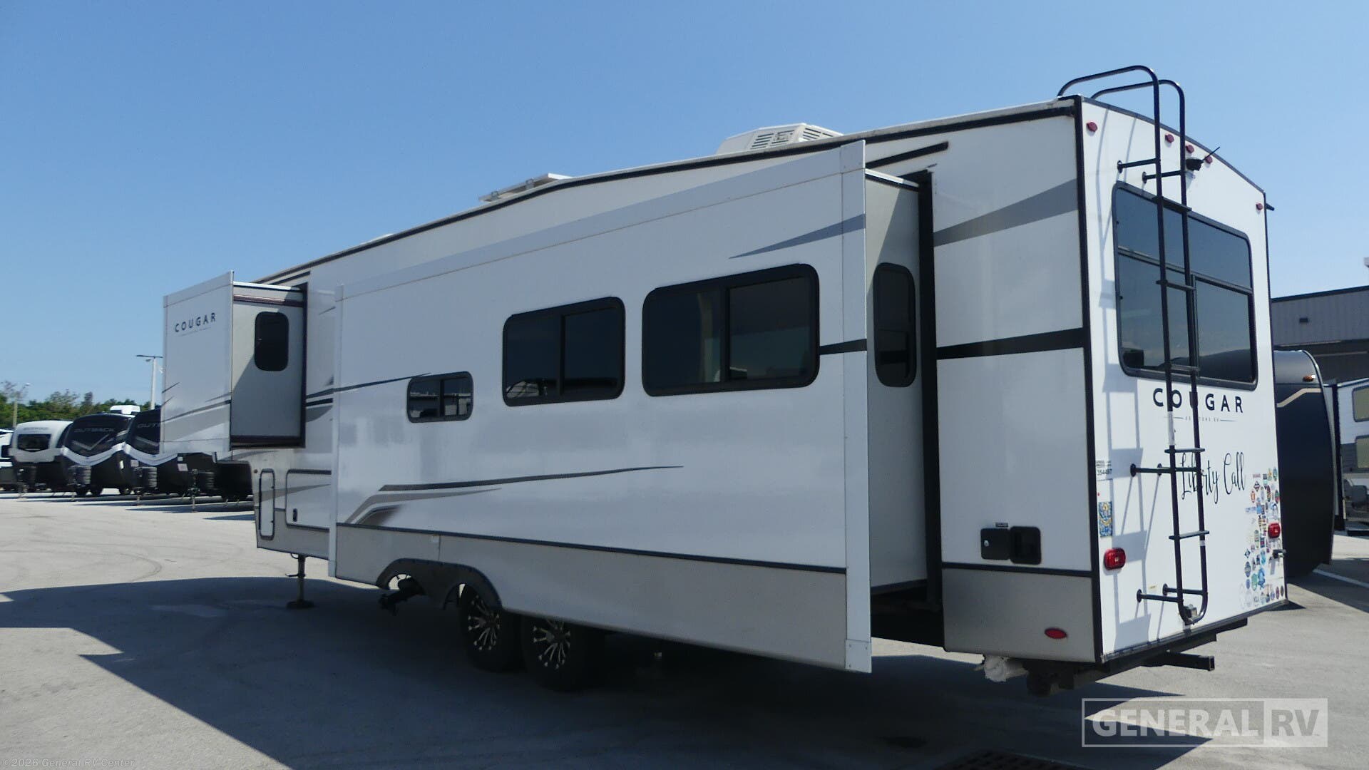 2023 Cougar 320RDS by Keystone from General RV Center in Fort Pierce, Florida