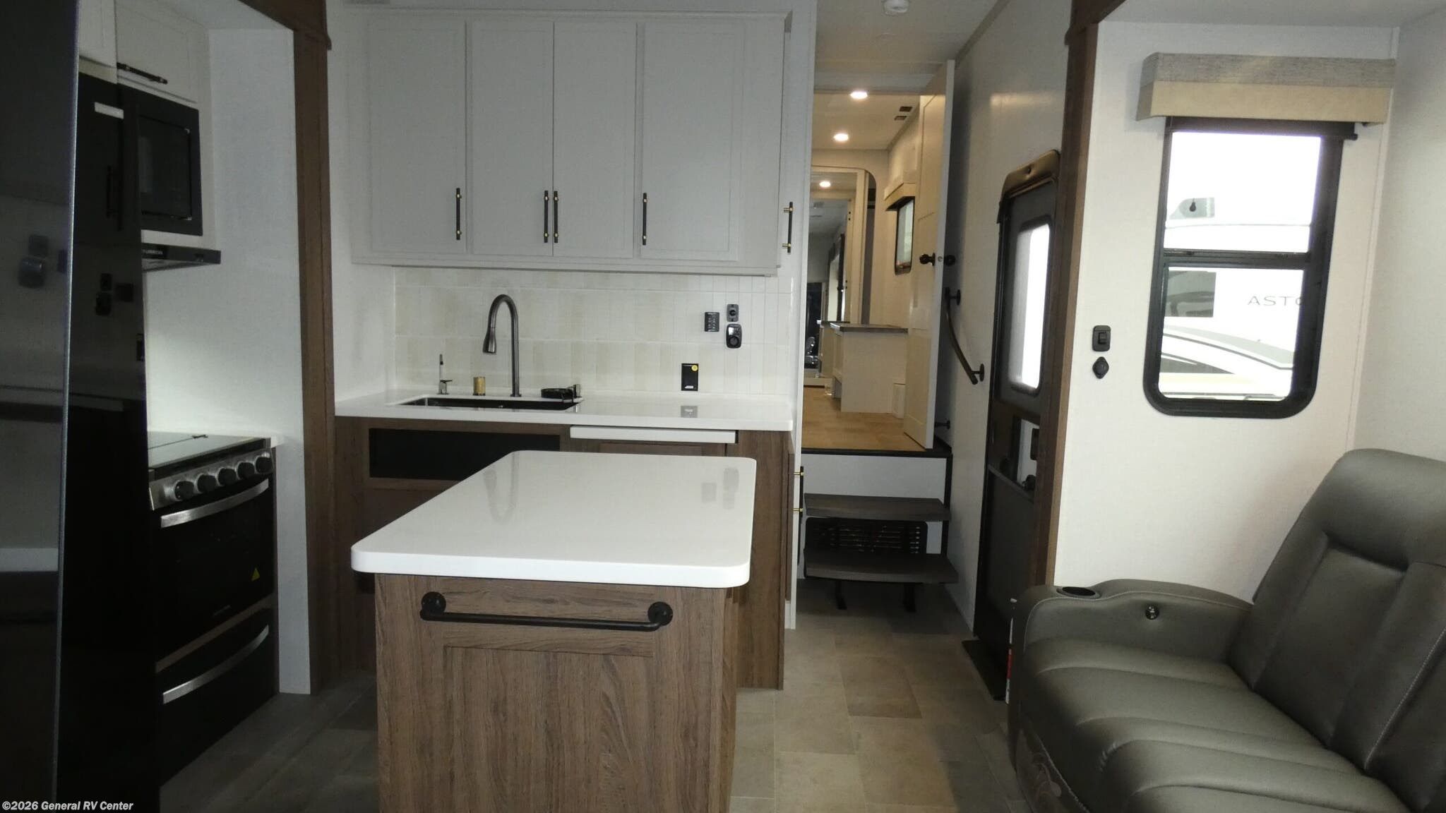 New 2026 Dutchmen Voltage V SERIES 3850 available in Fort Pierce, Florida