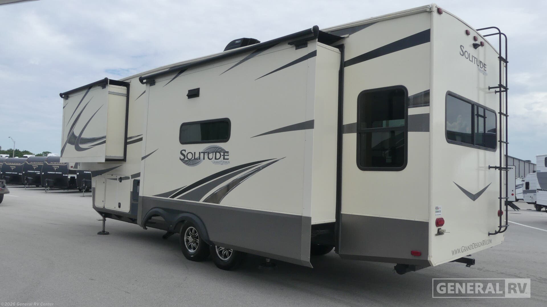 2019 Solitude S CLASS 2930RL-R by Grand Design from General RV Center in Fort Pierce, Florida