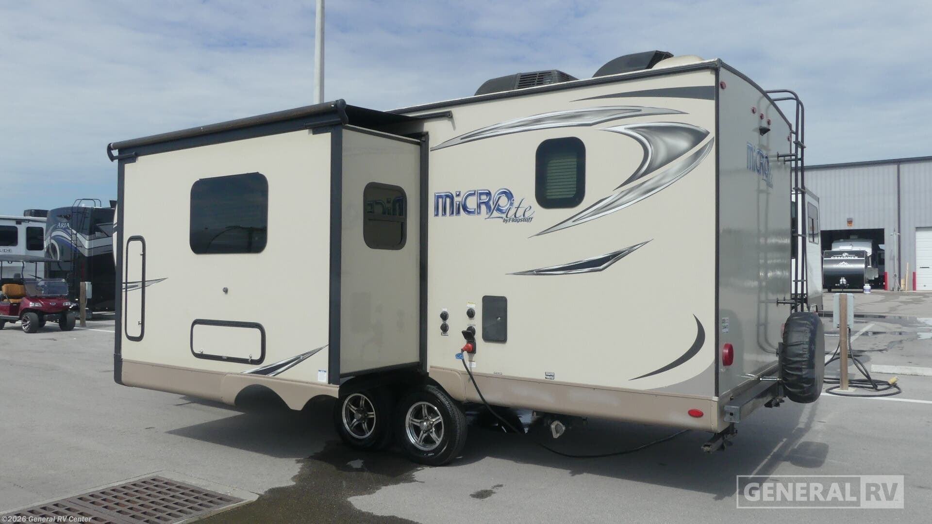 2019 Flagstaff Micro Lite 25BRDS by Forest River from General RV Center in Fort Pierce, Florida
