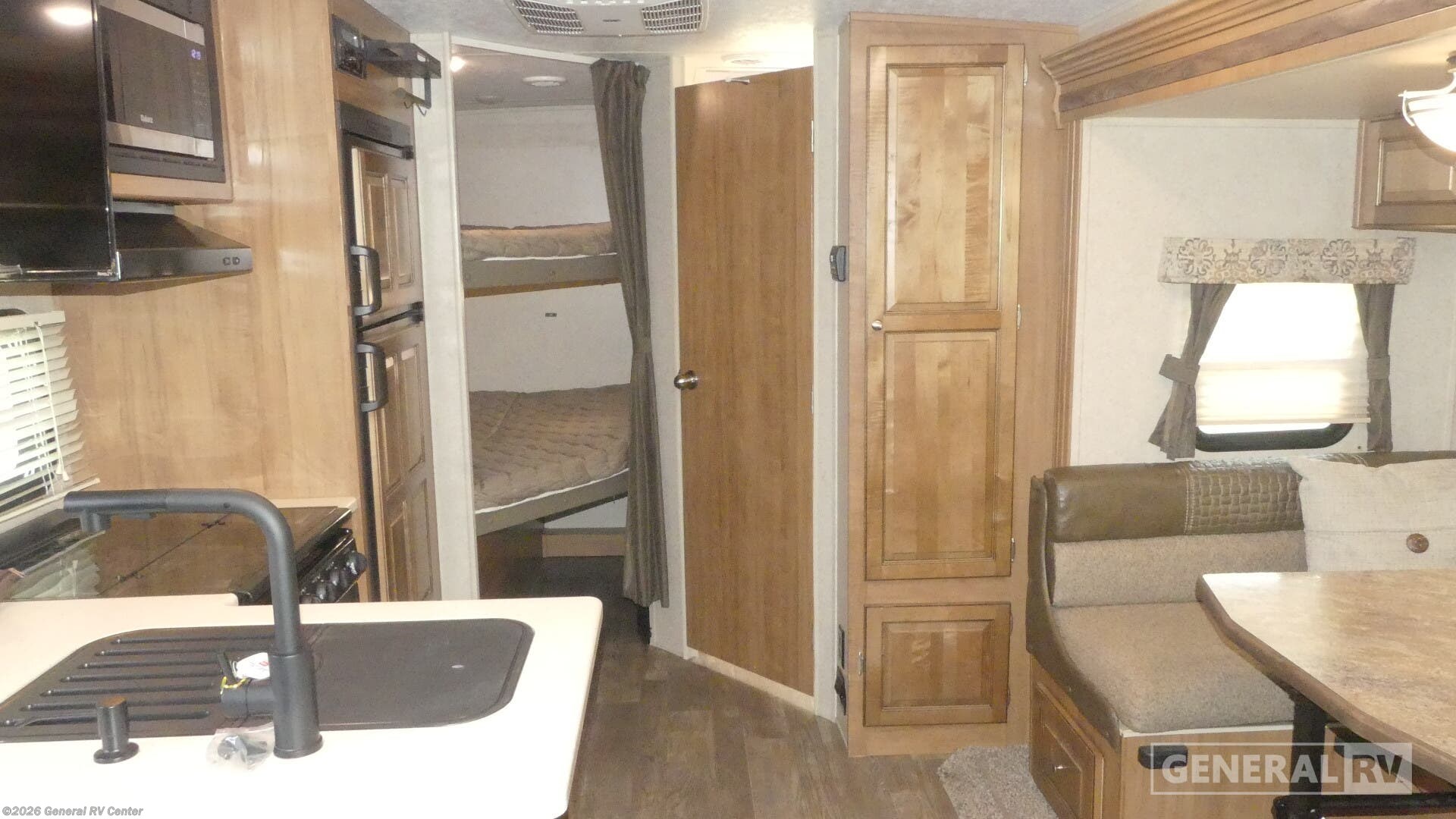 2019 Forest River Flagstaff Micro Lite 25BRDS - Used Travel Trailer For Sale by General RV Center in Fort Pierce, Florida