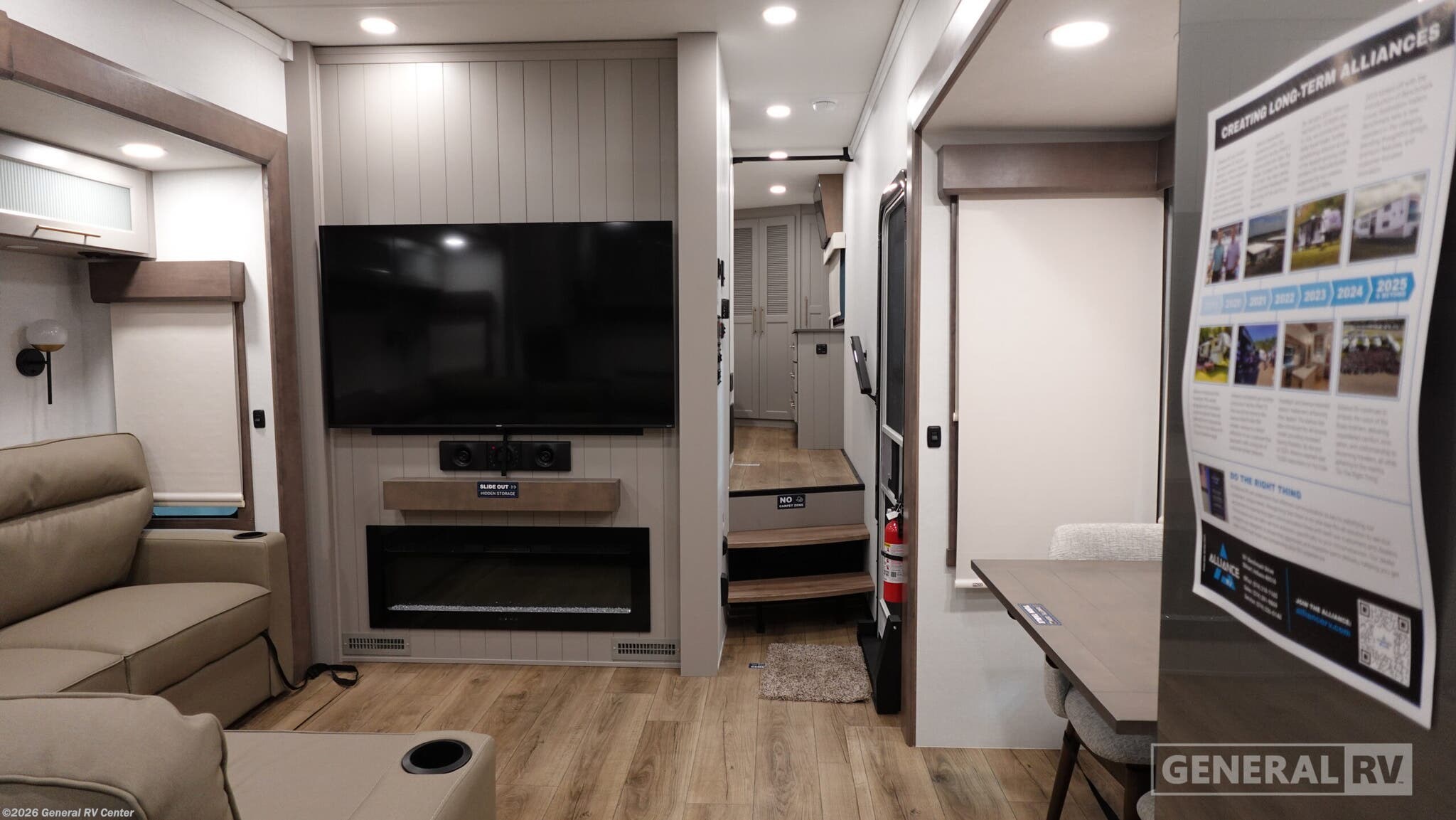 New 2026 Alliance RV Paradigm 312RK available in Fort Pierce, Florida