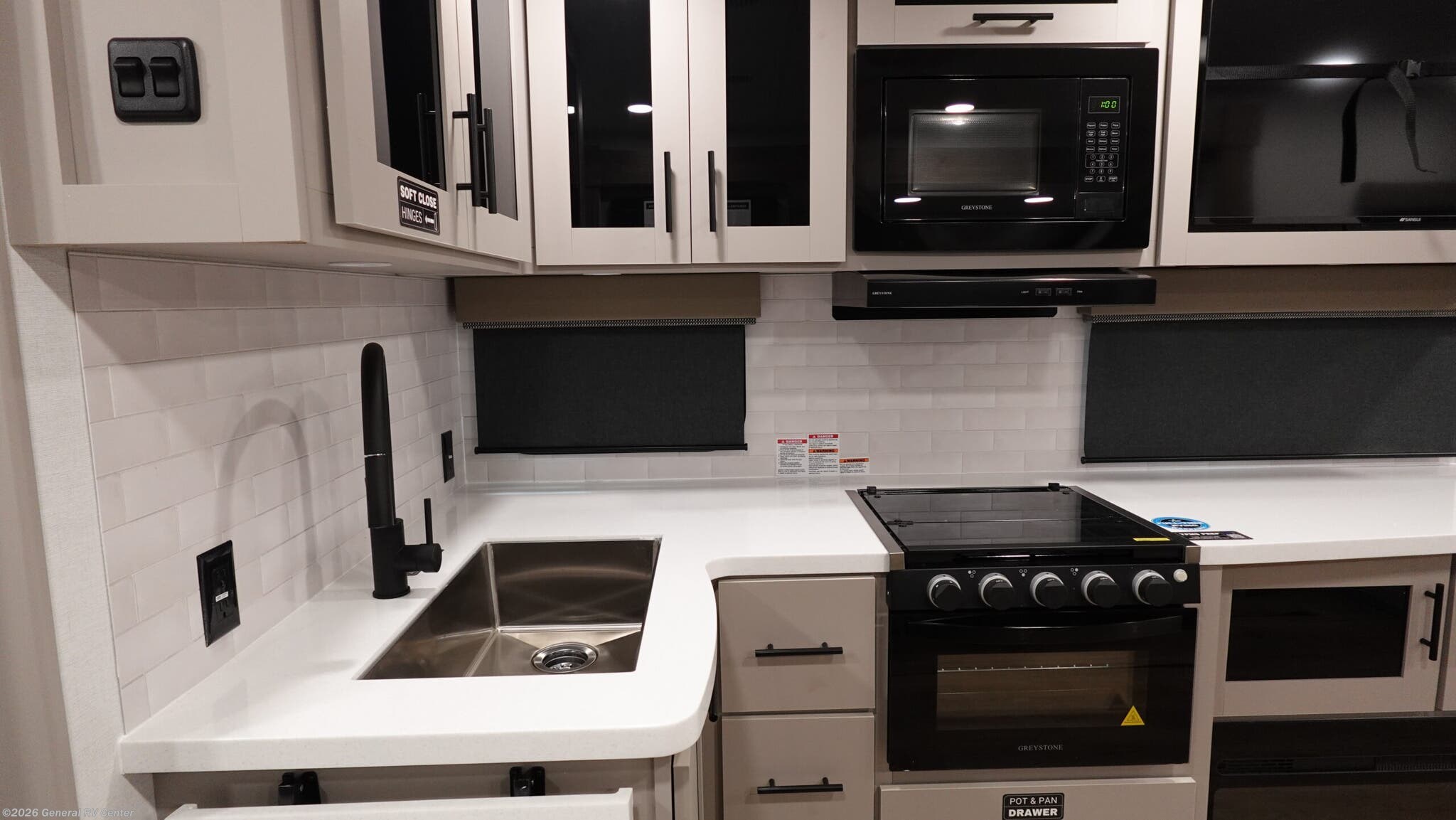 New 2026 Alliance RV Delta 252RL available in Fort Pierce, Florida