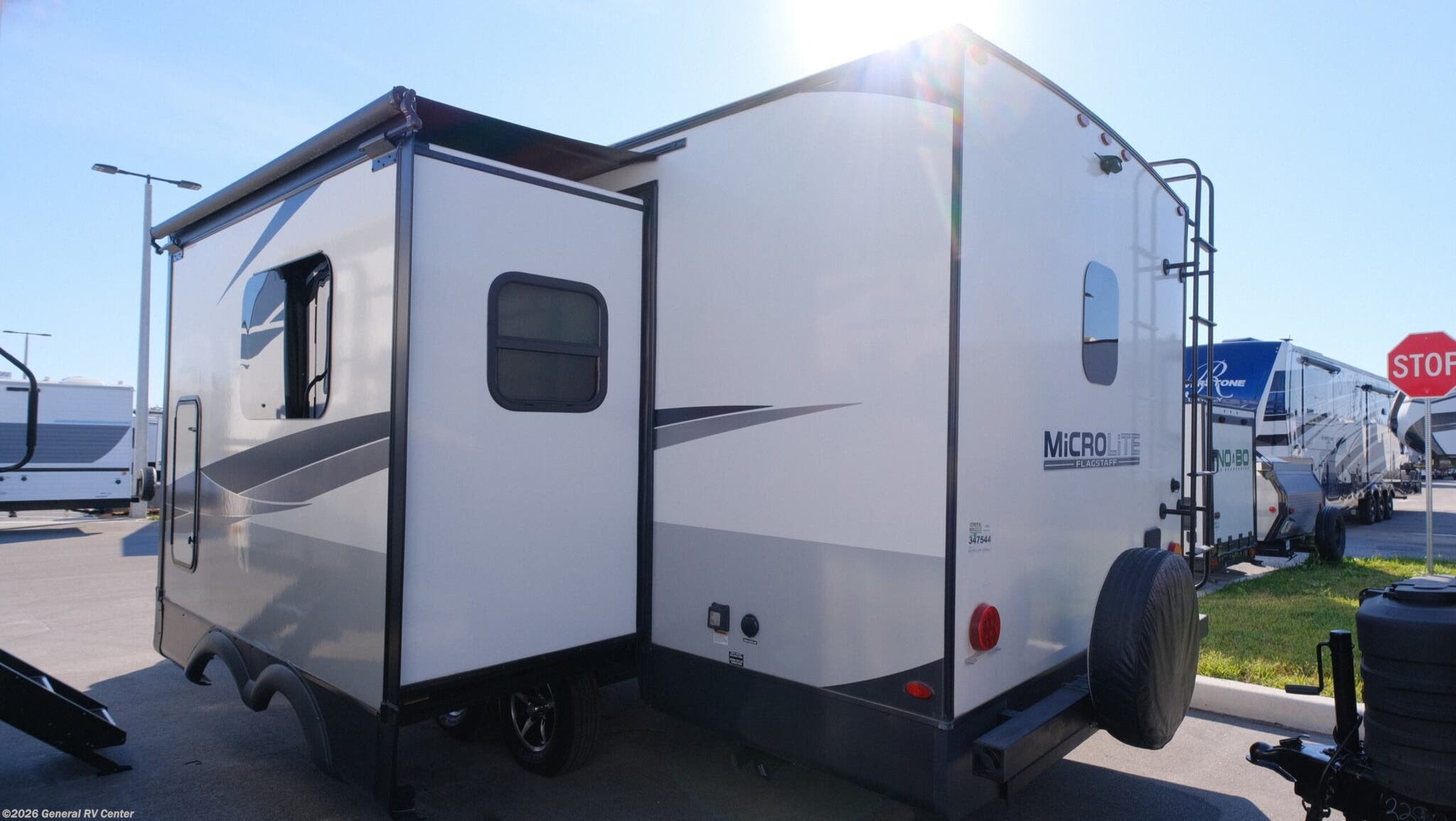2023 Flagstaff Micro Lite 25FBLS by Forest River from General RV Center in Fort Pierce, Florida