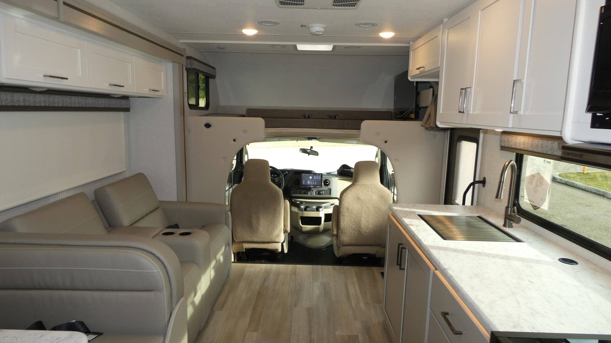 New 2026 Thor Motor Coach Pasadena SH31 available in Fort Pierce, Florida