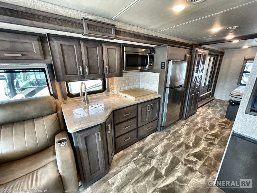 2023 Thor Motor Coach Challenger 35MQ 2S - Used Class A For Sale by General RV Center in Fort Pierce, Florida