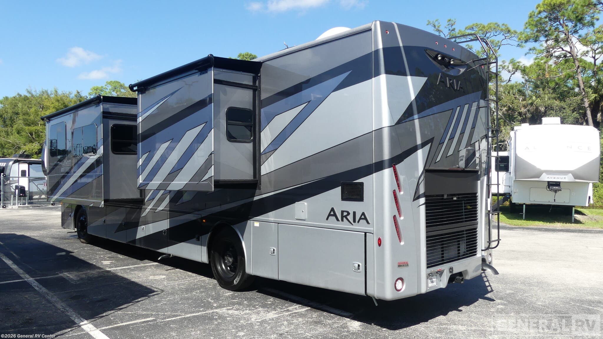 2026 Aria 3901 by Thor Motor Coach from General RV Center in Fort Pierce, Florida