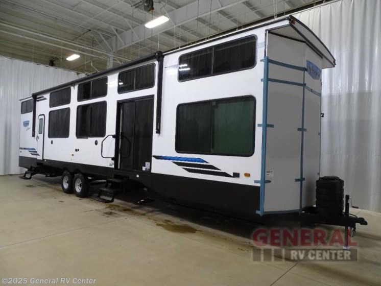 2025 Forest River Salem Grand Villa 42VIEW RV for Sale in Fort Myers