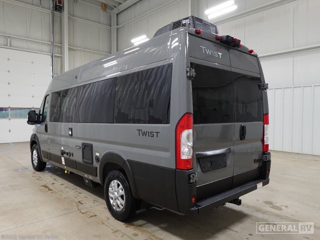 2025 Twist 2JB by Thor Motor Coach from General RV Center in Fort Myers, Florida