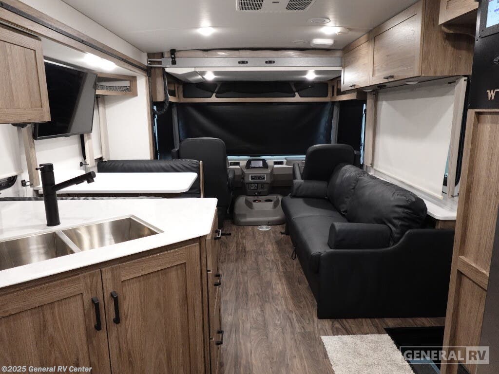 New 2025 Winnebago Vista 31B available in Fort Myers, Florida