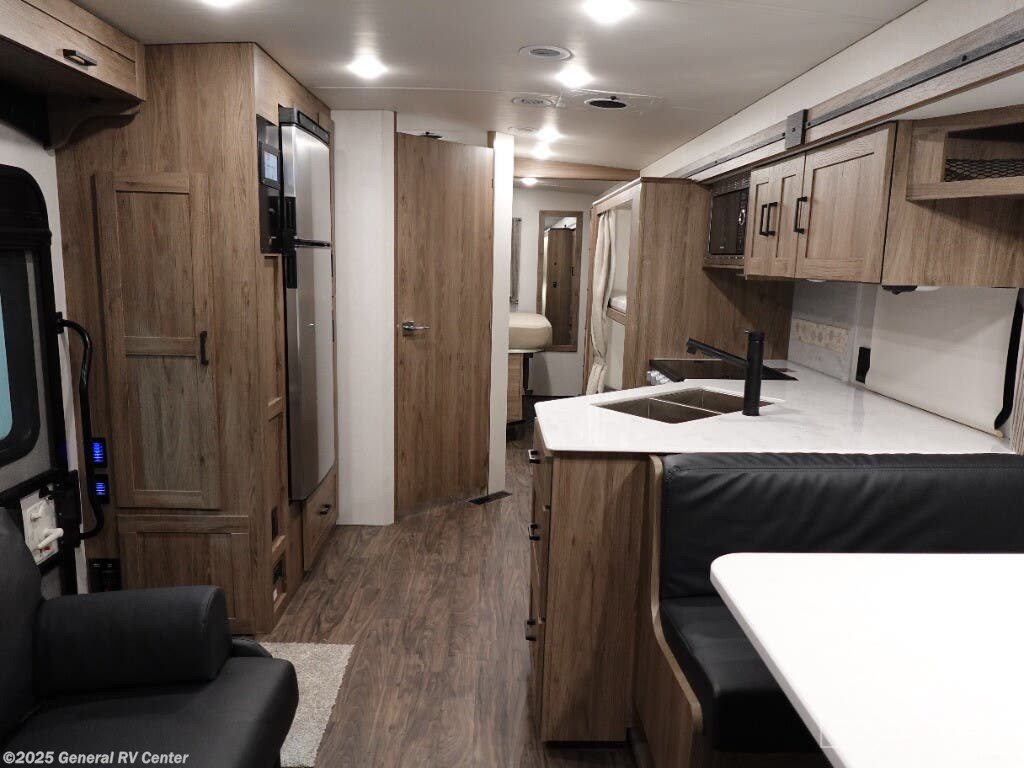 2025 Winnebago Vista 31B - New Class A For Sale by General RV Center in Fort Myers, Florida