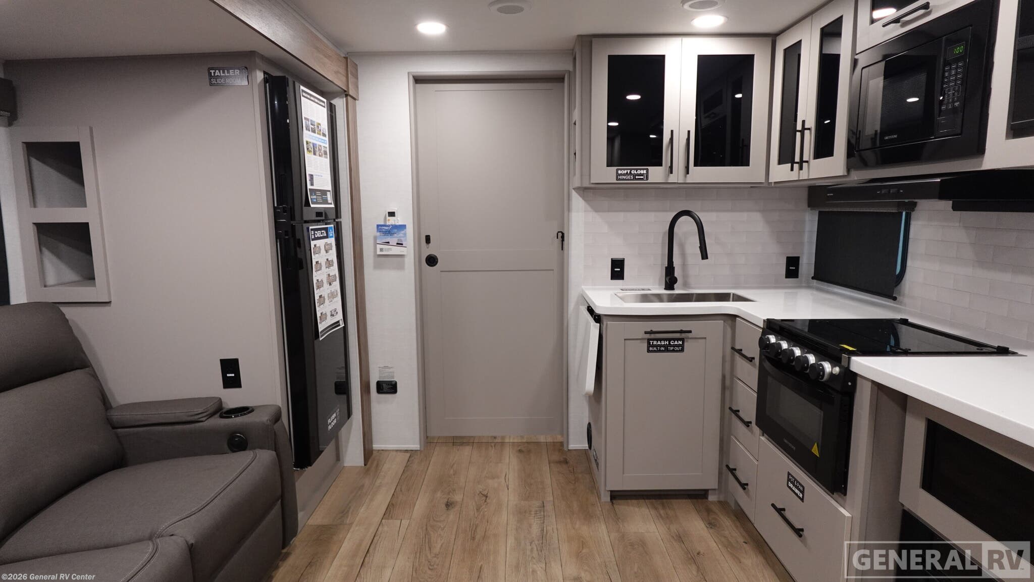 New 2026 Alliance RV Delta 252RL available in Fort Myers, Florida