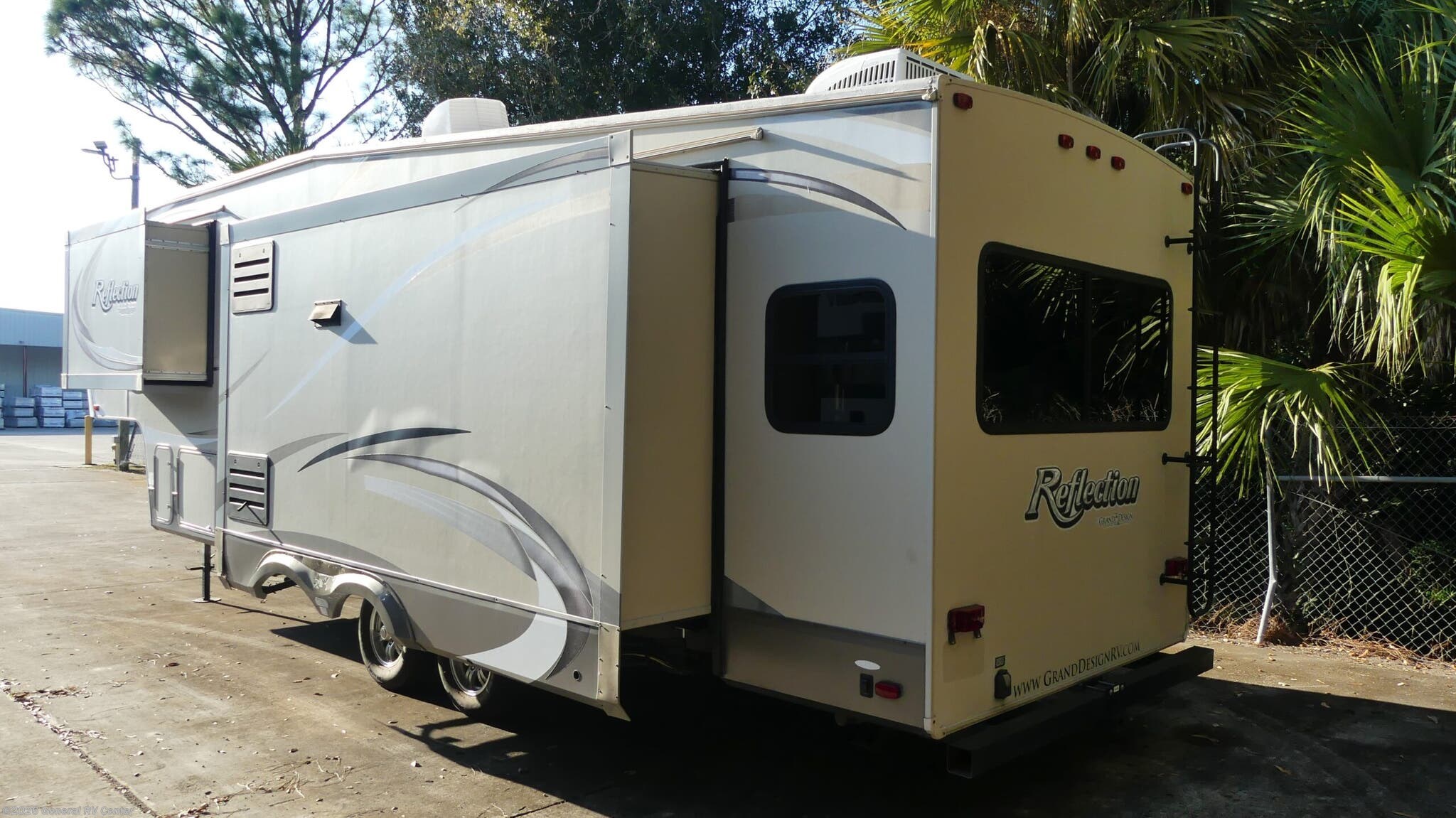 2015 Reflection 303RLS by Grand Design from General RV Center in Fort Myers, Florida