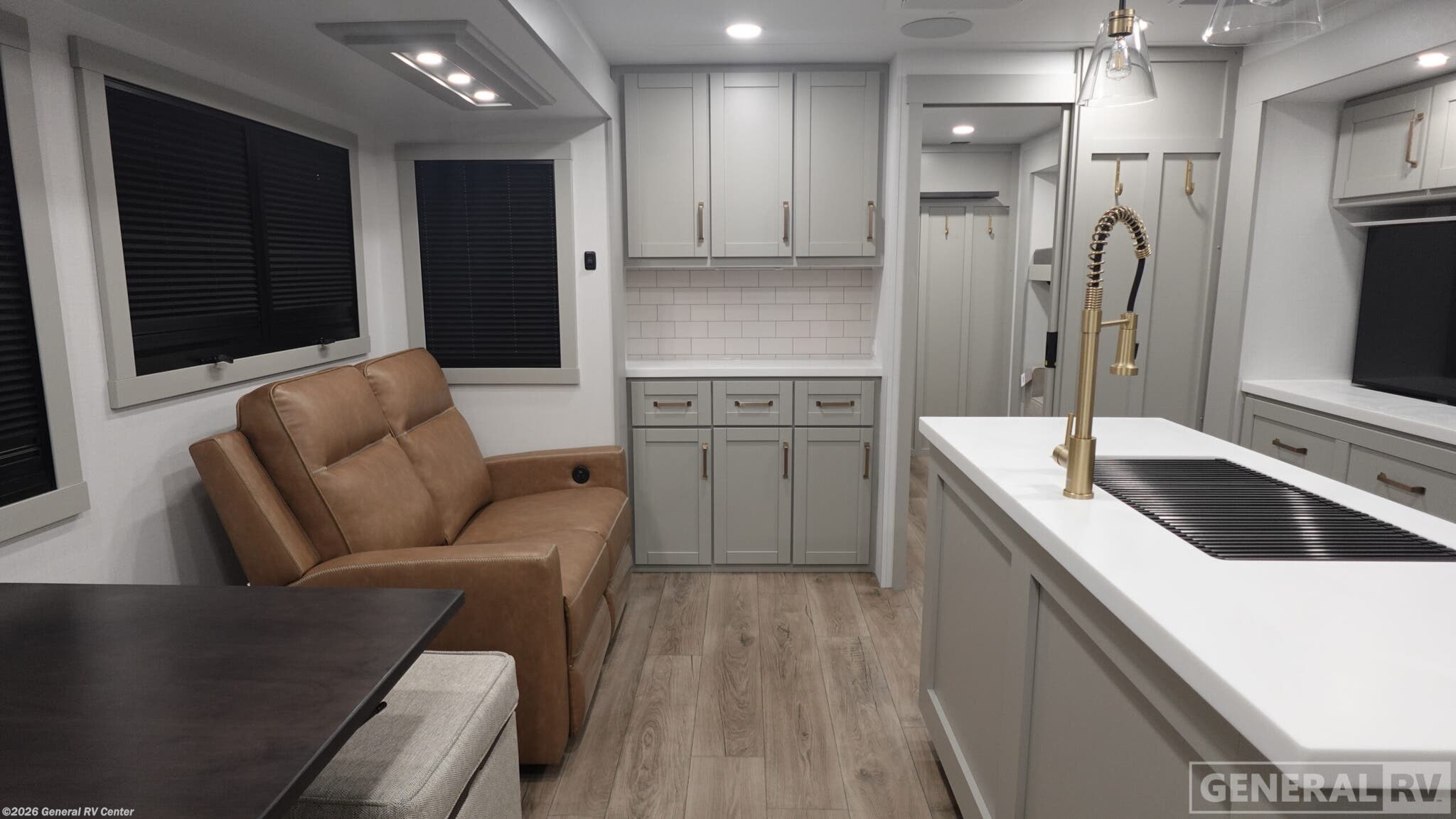 2026 Brinkley RV Model Z AIR 315 - New Travel Trailer For Sale by General RV Center in Fort Myers, Florida