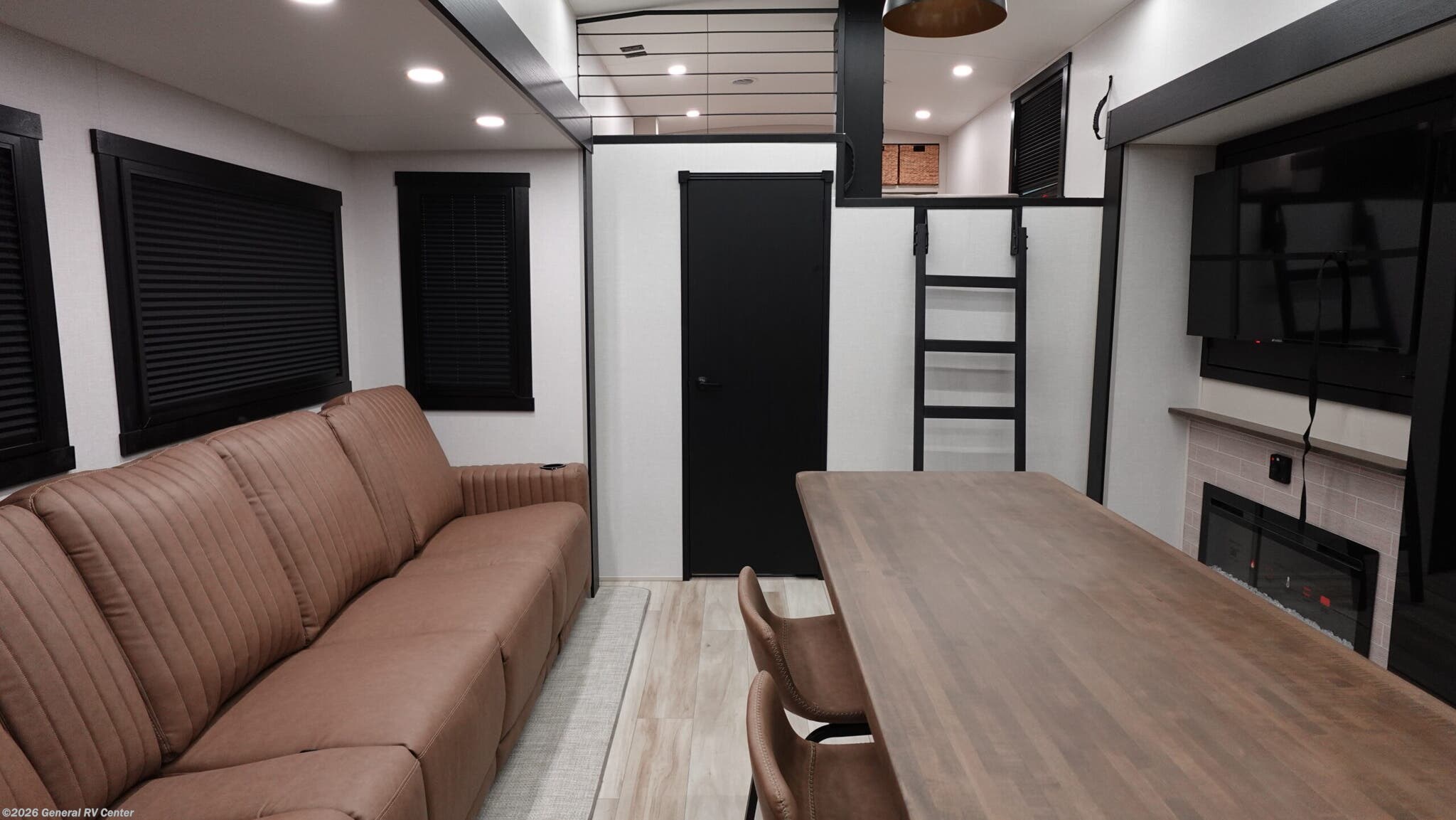 2026 Forest River Salem Hemisphere 376FAM - New Fifth Wheel For Sale by General RV Center in Fort Myers, Florida