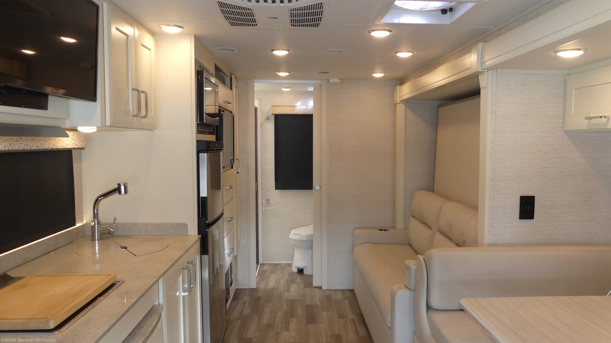 2021 Tiffin Wayfarer 25RW - Used Class C For Sale by General RV Center in Fort Myers, Florida