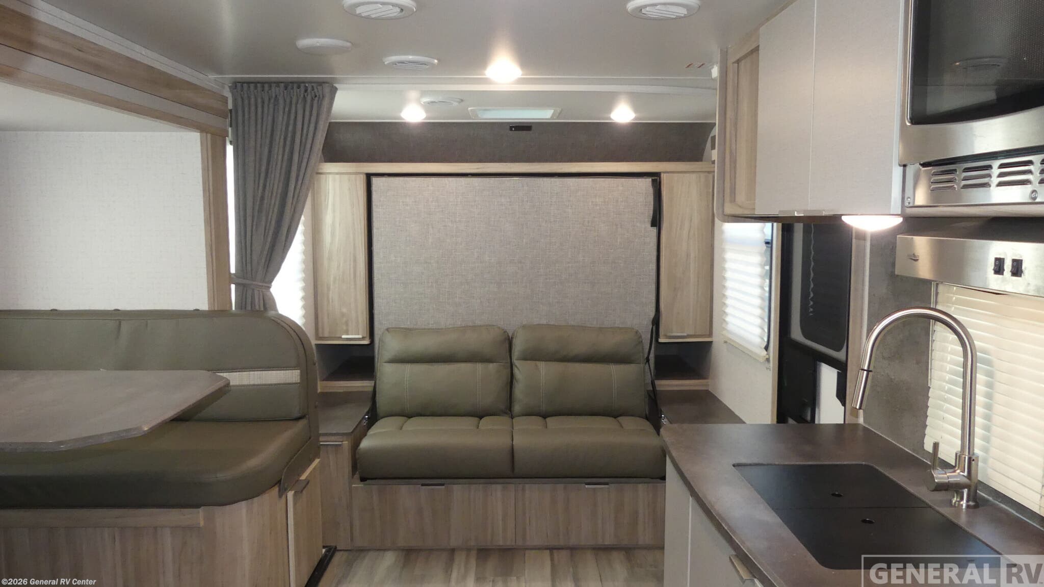 Used 2021 Winnebago Micro Minnie 2306BHS available in Fort Myers, Florida