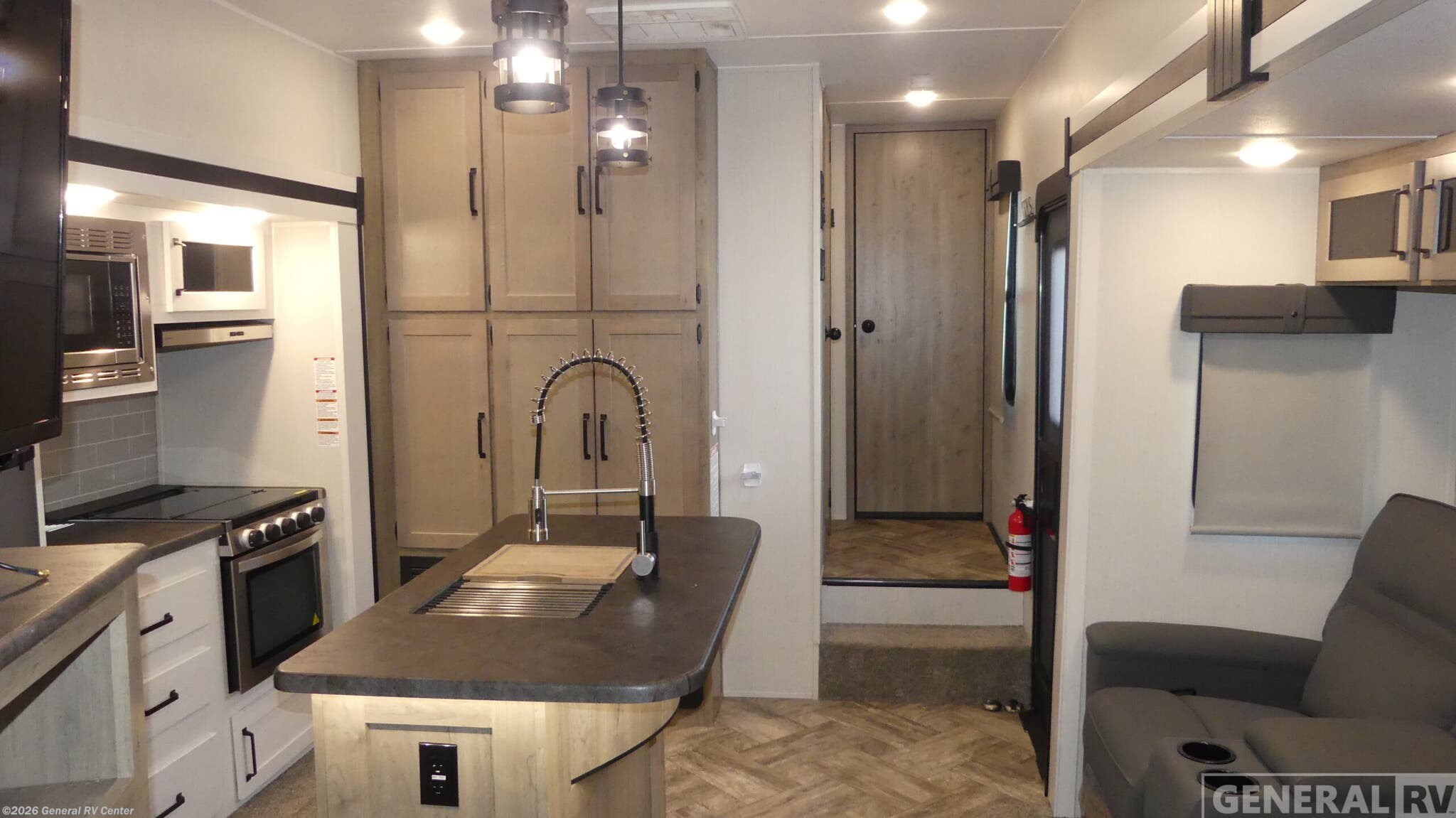 Used 2023 Palomino Puma Unleashed 383DSS available in Fort Myers, Florida