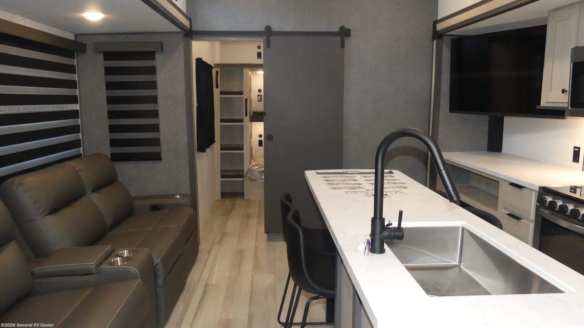 2026 Forest River Wildcat 35CRIB - New Fifth Wheel For Sale by General RV Center in Fort Myers, Florida