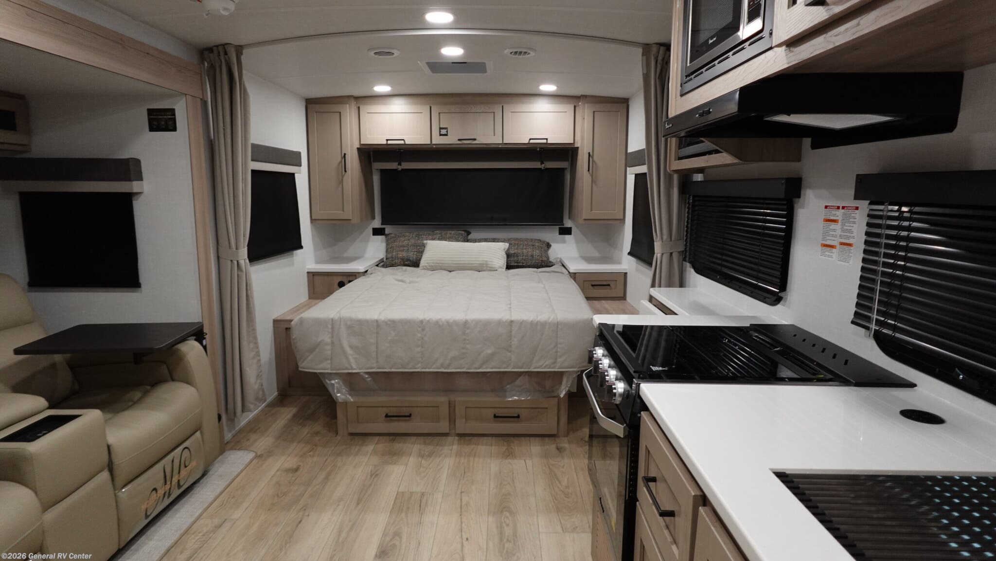 New 2026 Forest River Rockwood Mini Lite 2205S available in Fort Myers, Florida