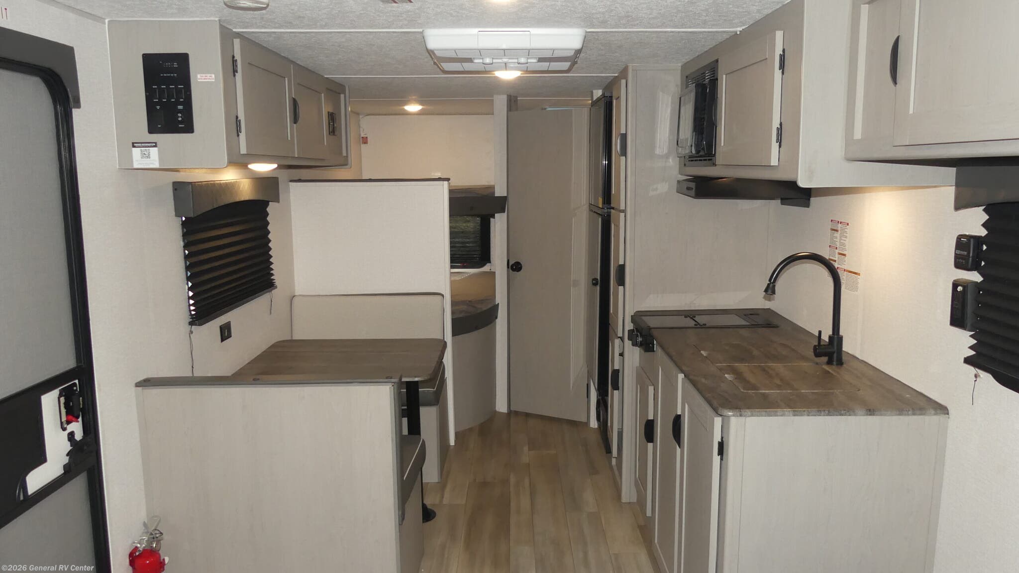 2024 Coachmen Clipper 5K SERIES 26BH - Used Travel Trailer For Sale by General RV Center in Fort Myers, Florida
