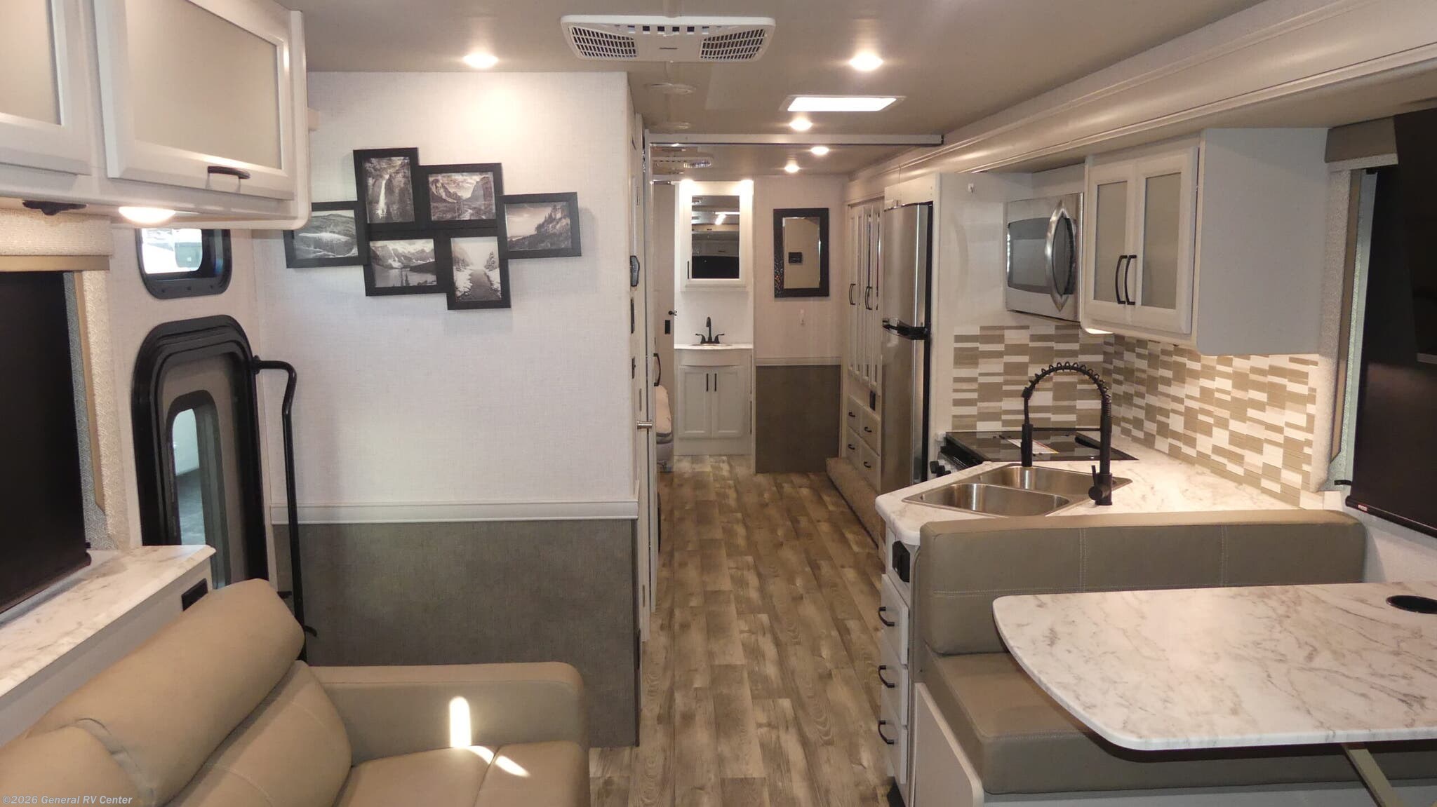 2024 Holiday Rambler Admiral 32N - Used Class A For Sale by General RV Center in Fort Myers, Florida